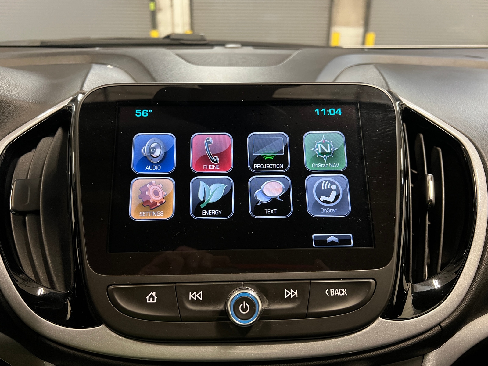 Thumbnail: 2017 Chevrolet Volt - 4