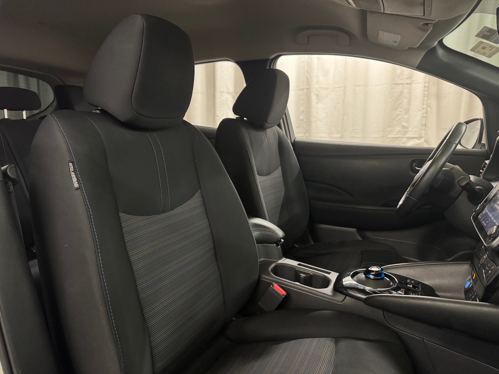 Thumbnail: 2022 Nissan Leaf - 2