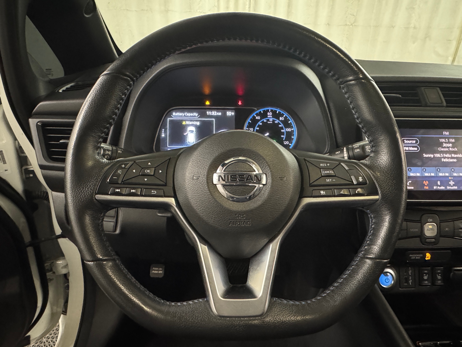 Thumbnail: 2022 Nissan Leaf - 5