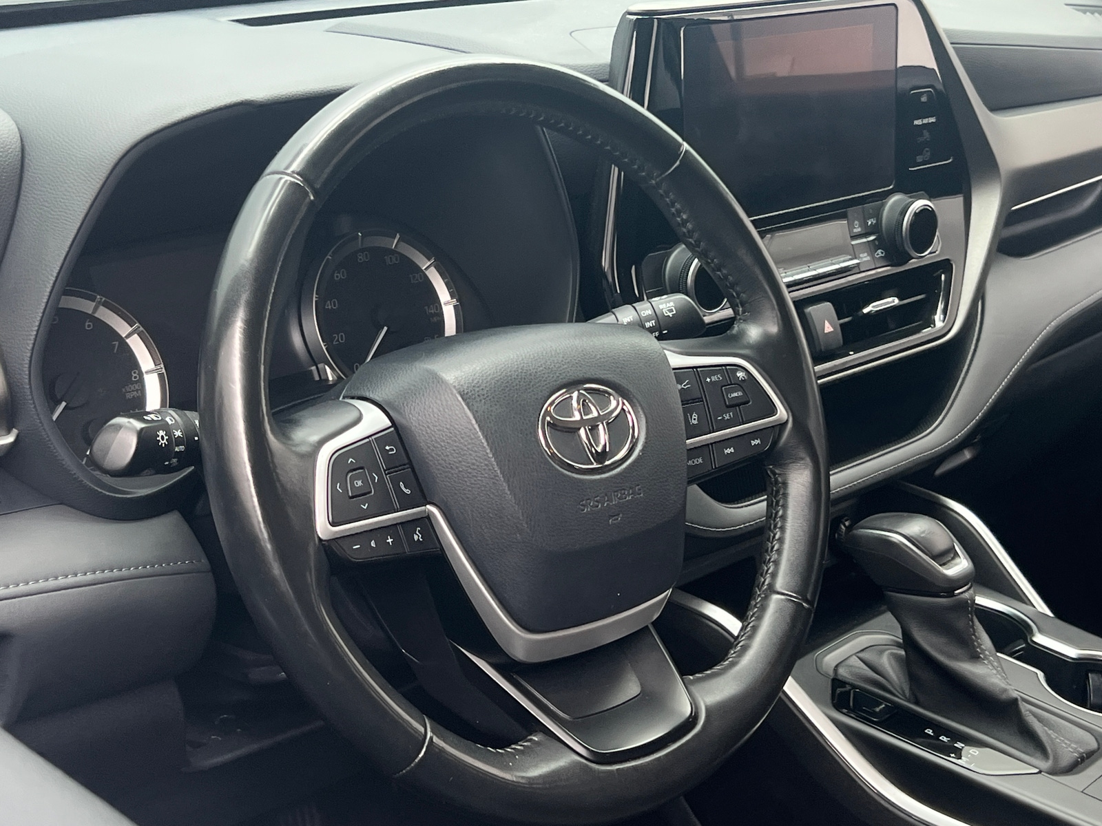 Thumbnail: 2023 Toyota Highlander - 5