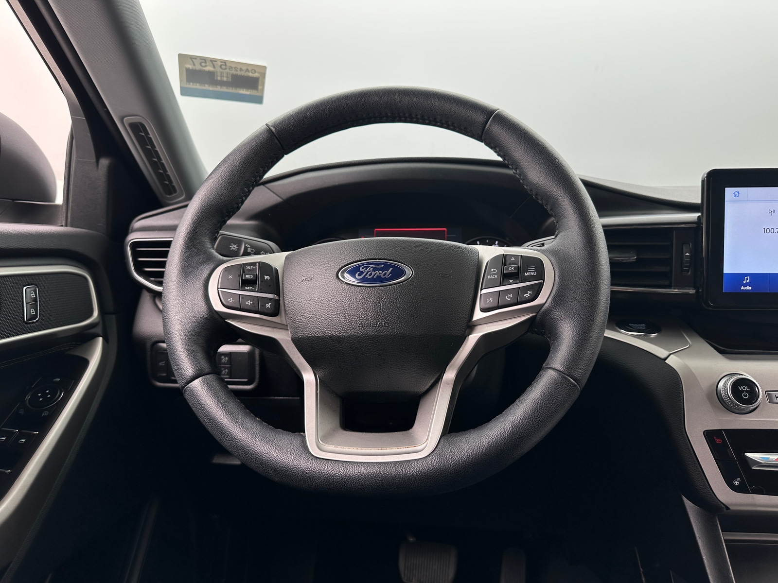 Thumbnail: 2022 Ford Explorer - 5