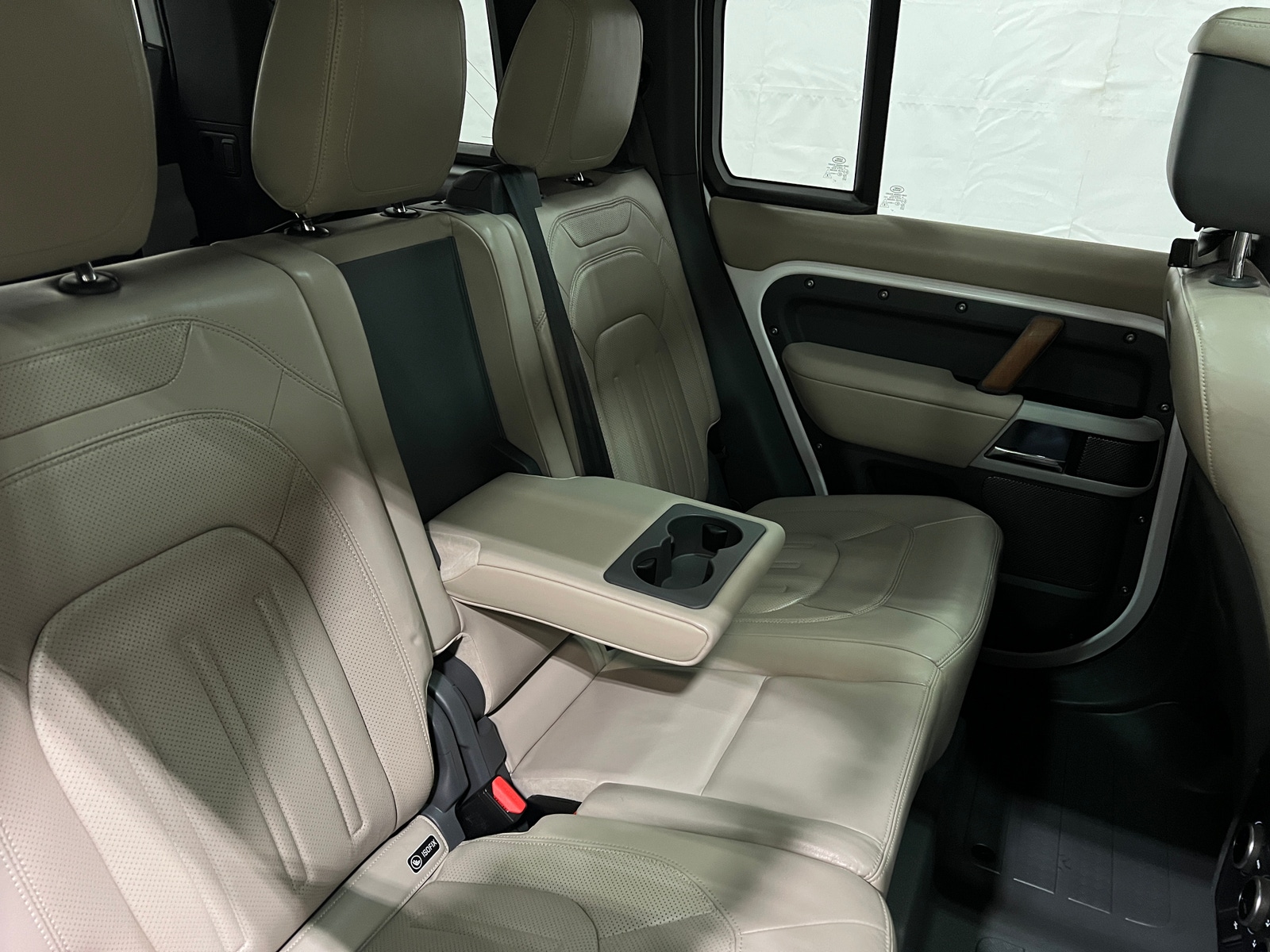 Thumbnail: 2020 Land Rover Defender - 5