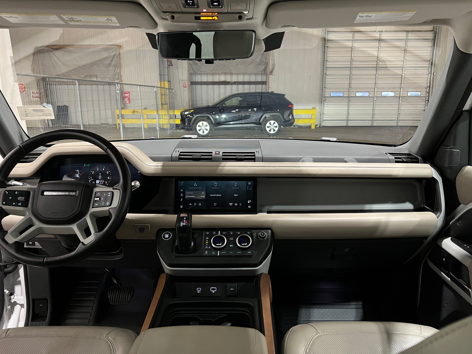 Thumbnail: 2020 Land Rover Defender - 2