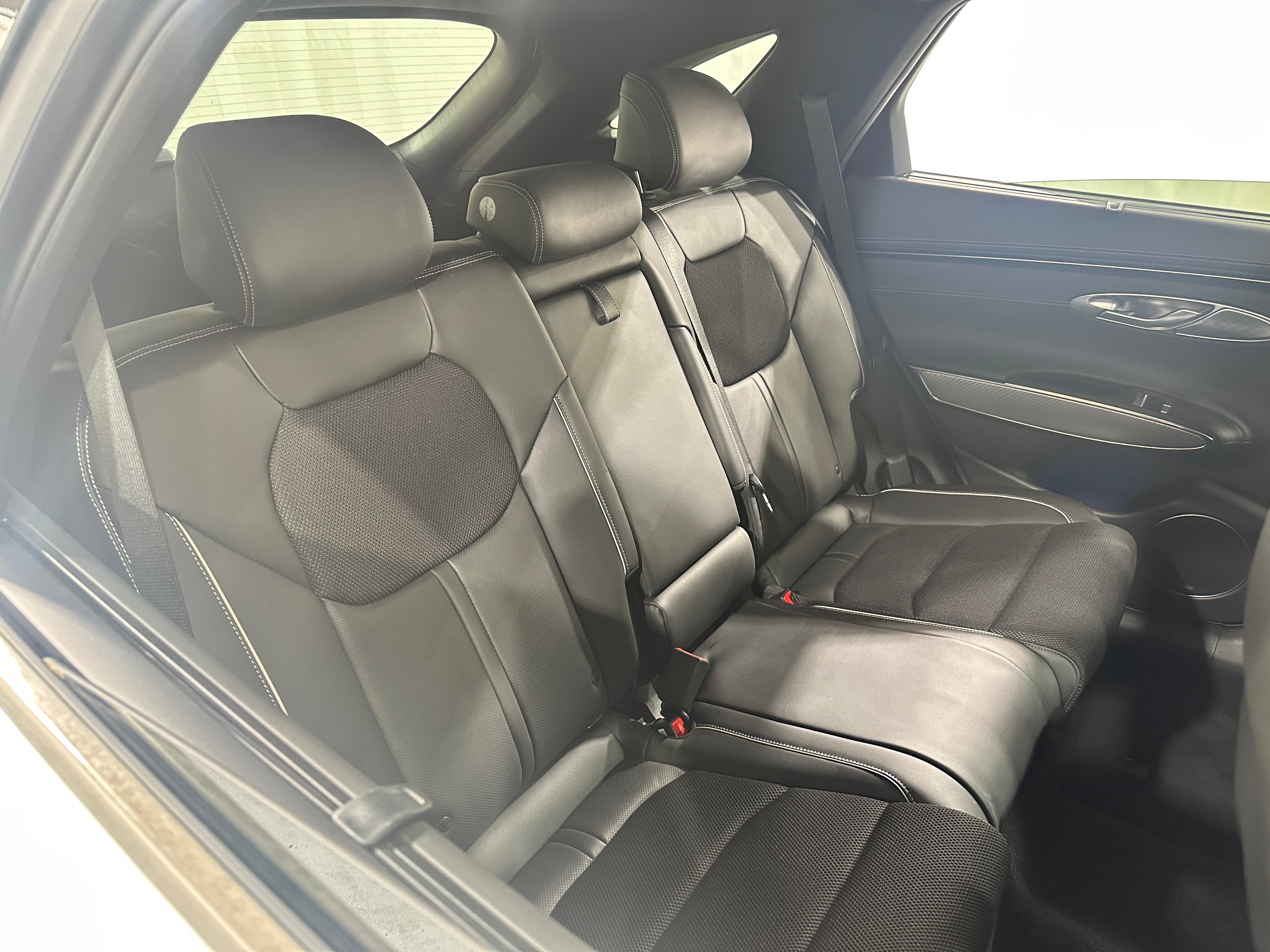 2022 GENESIS GV70 Standard - Photo 6