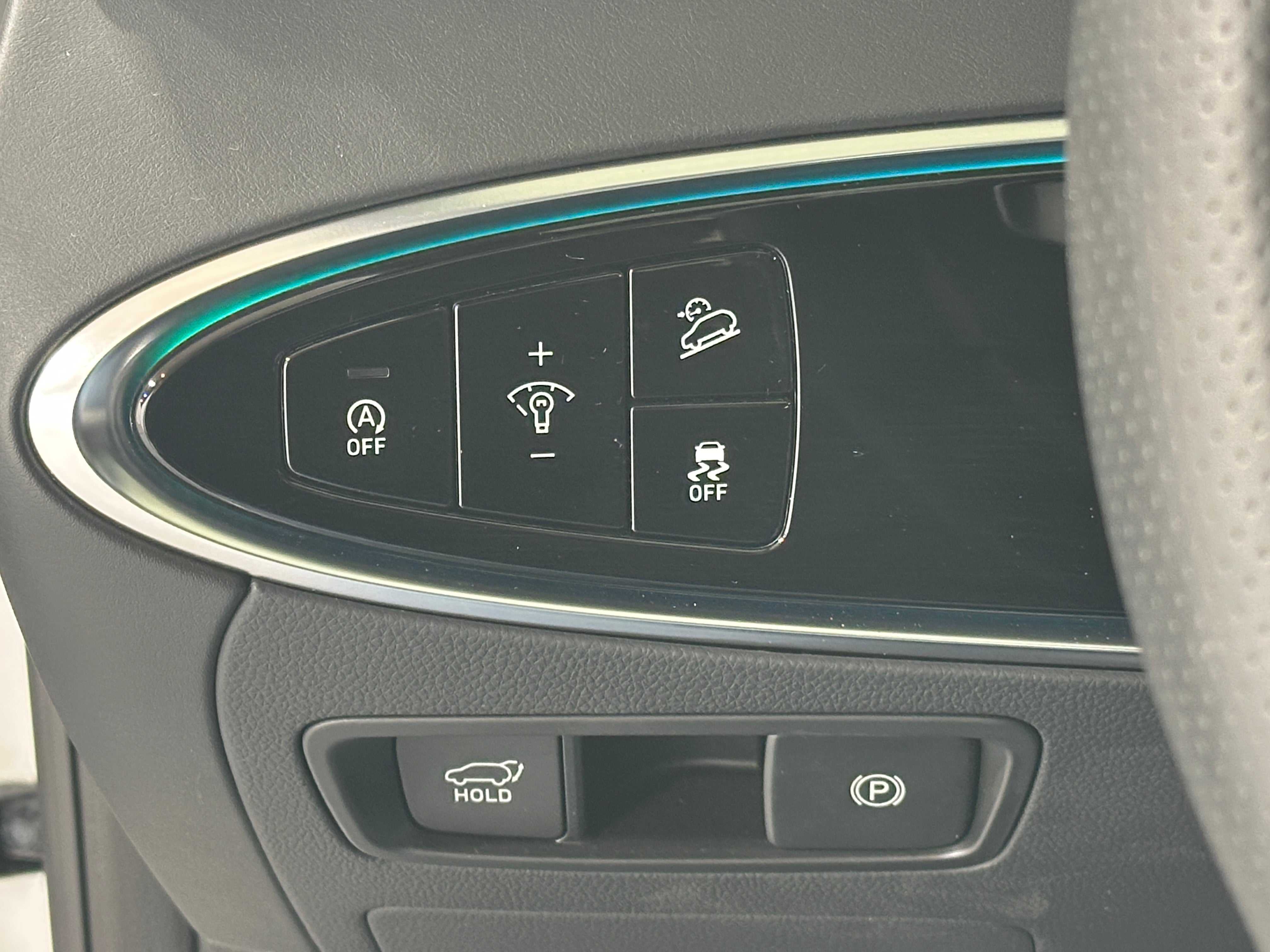 2022 GENESIS GV70 Standard - Photo 4