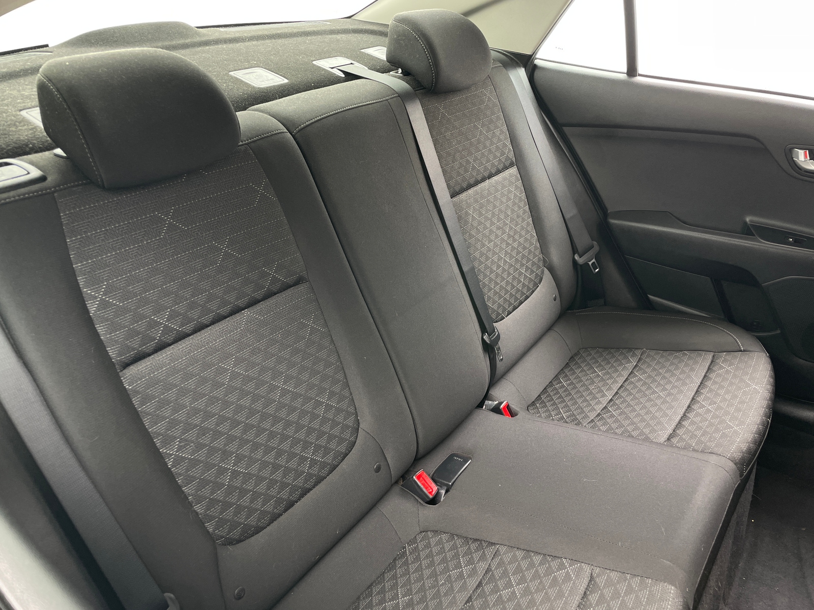 Thumbnail: 2022 Kia Rio - 6