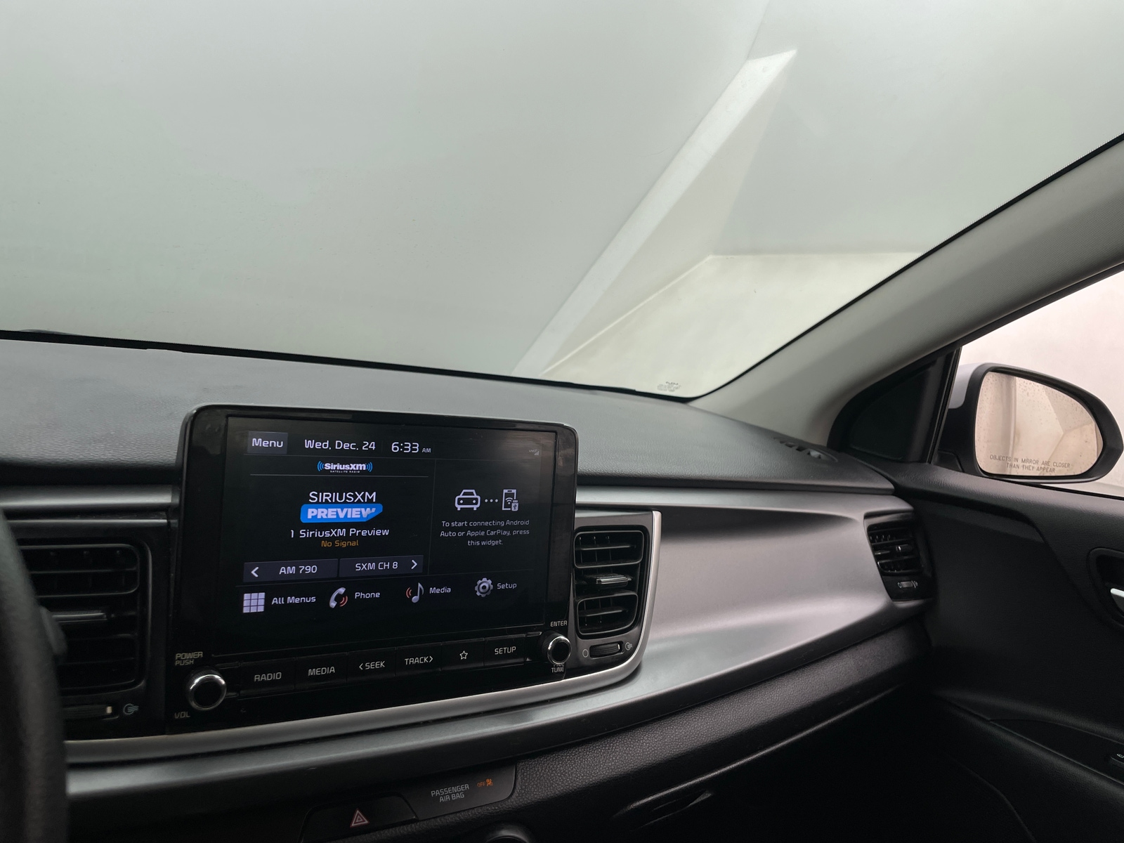 Thumbnail: 2022 Kia Rio - 4