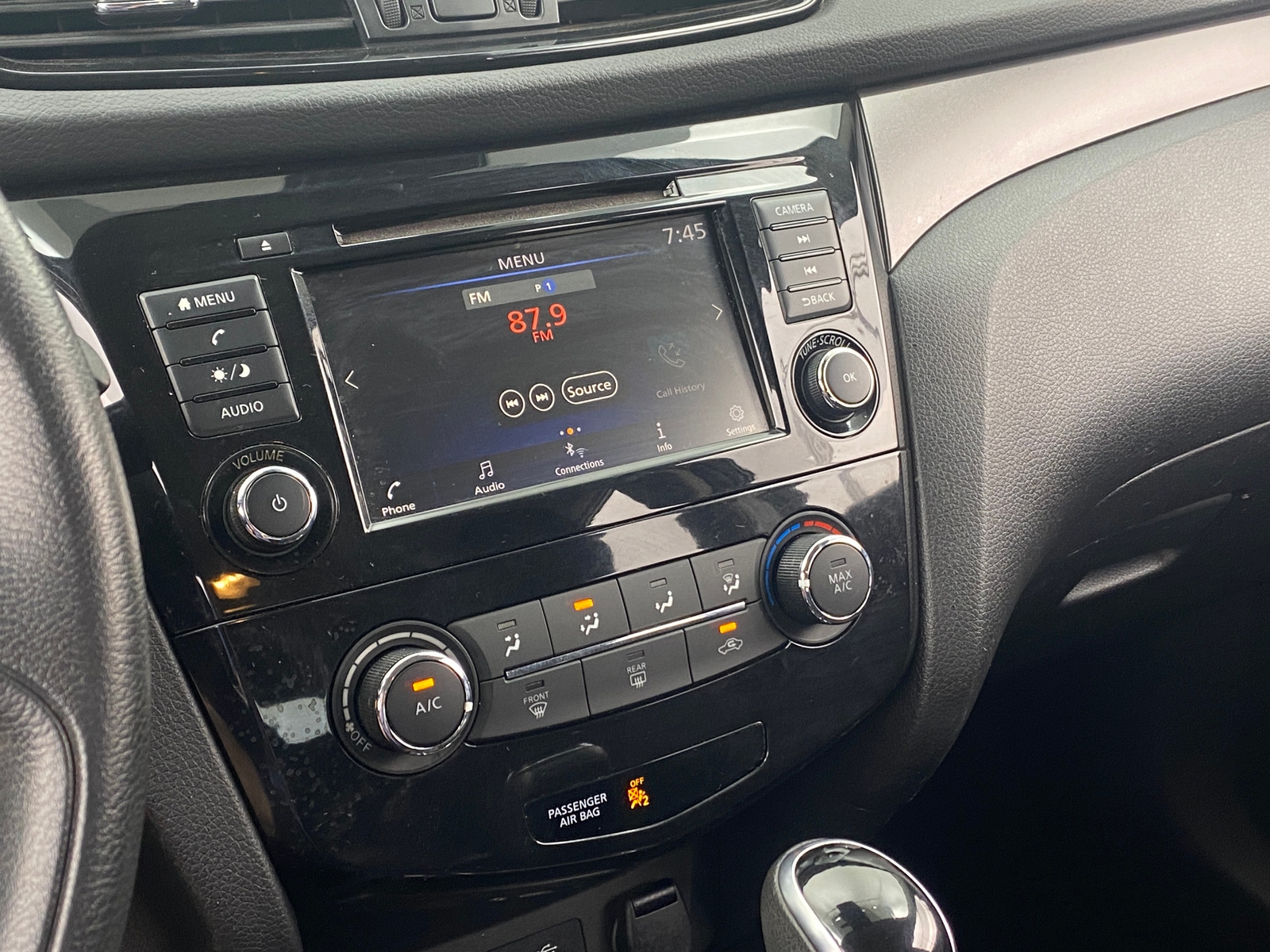 Thumbnail: 2020 Nissan Rogue Sport - 4