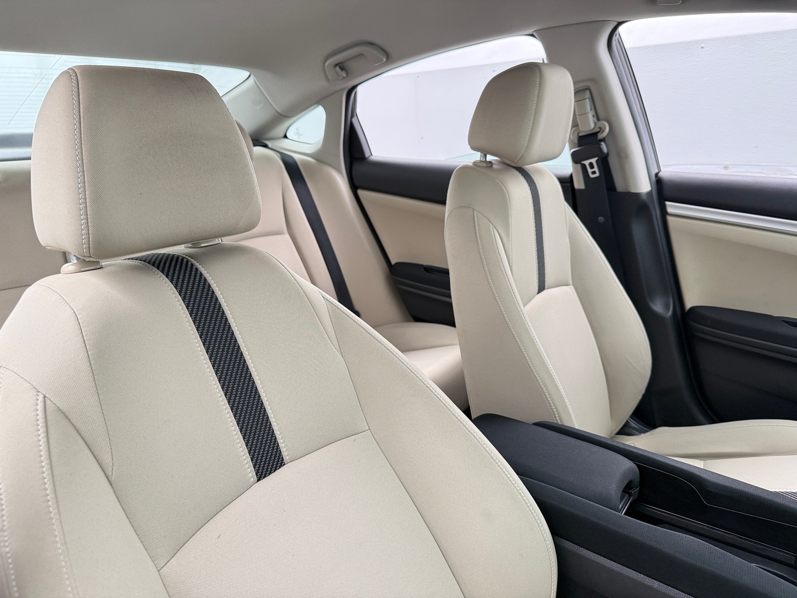 Thumbnail: 2016 Honda Civic - 2