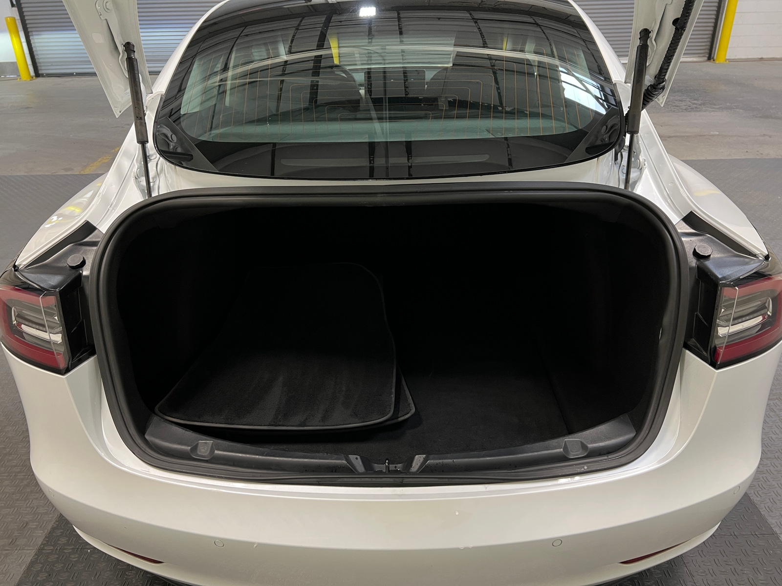 Thumbnail: 2020 Tesla Model 3 - 6