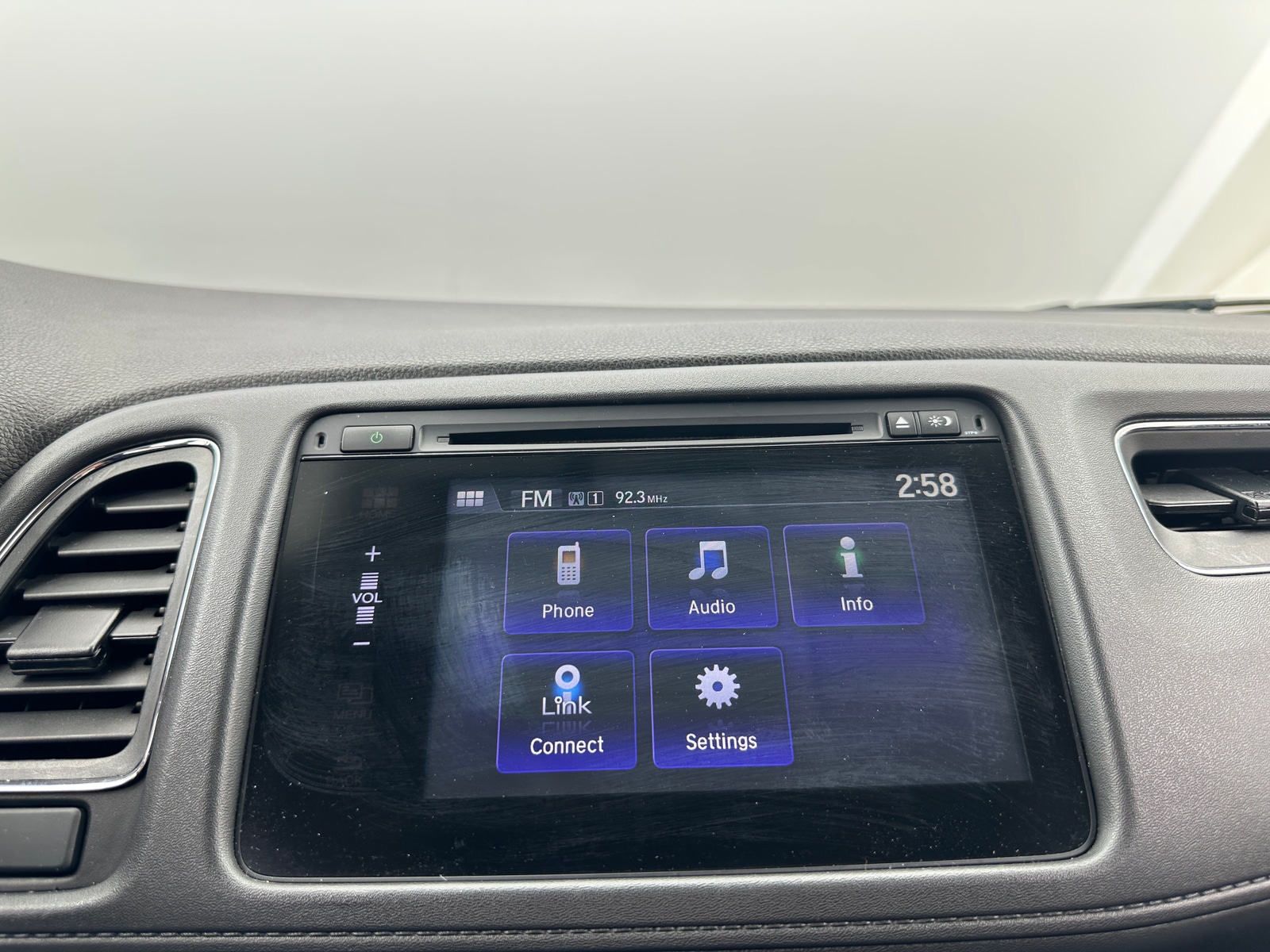 Thumbnail: 2018 Honda HR-V - 4