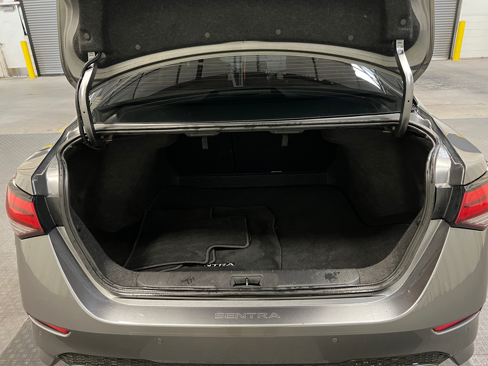 Thumbnail: 2022 Nissan Sentra - 7