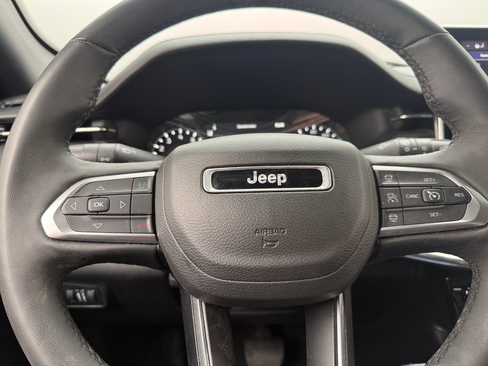 Thumbnail: 2023 Jeep Compass - 4