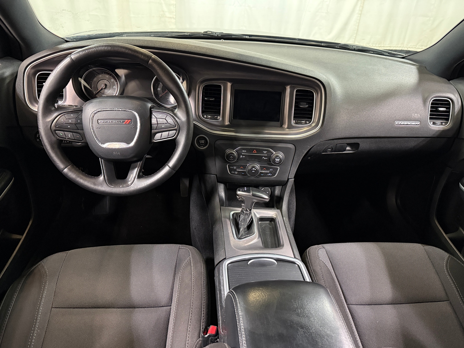 Thumbnail: 2020 Dodge Charger - 3