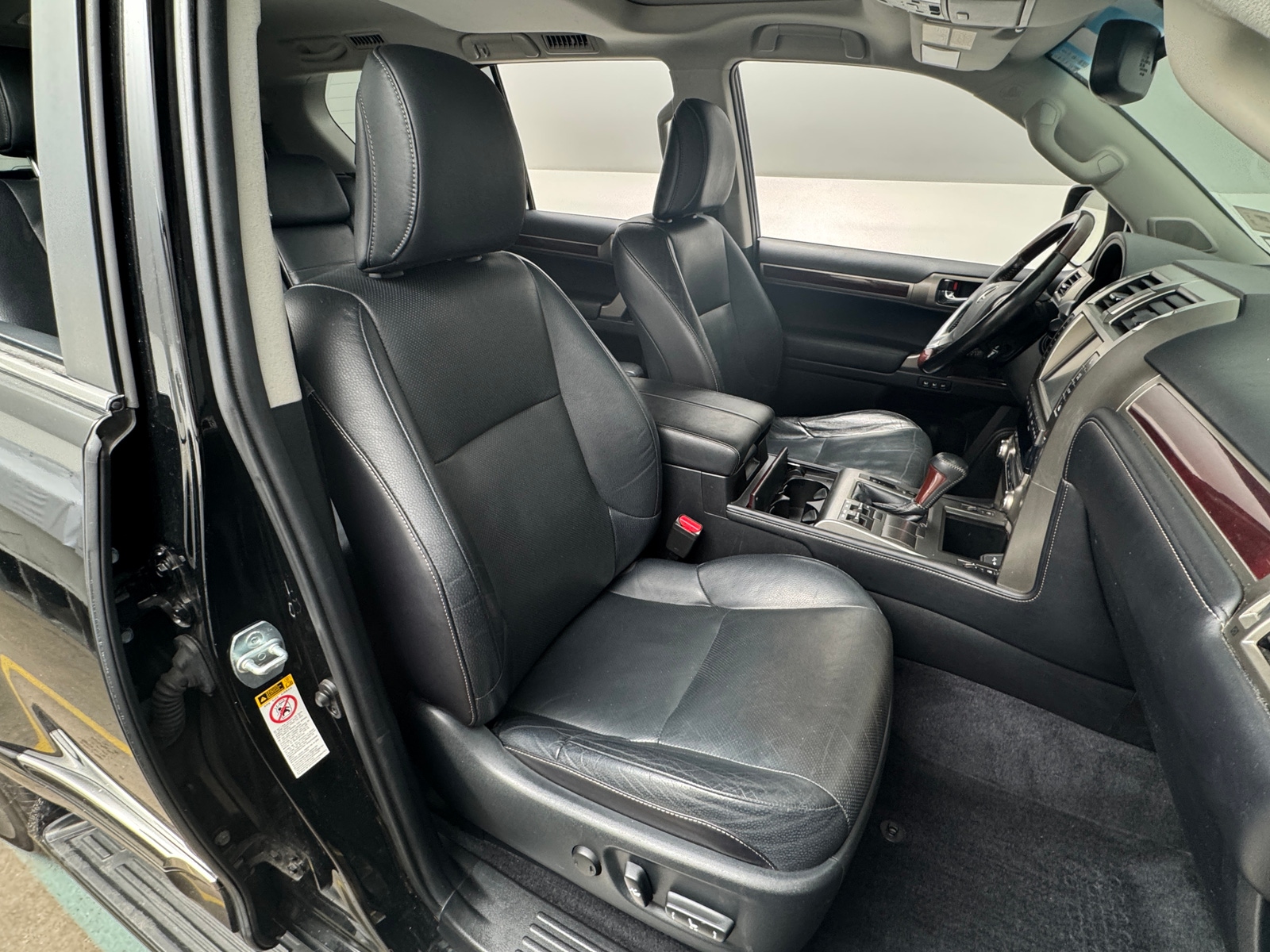 Thumbnail: 2017 Lexus GX - 2