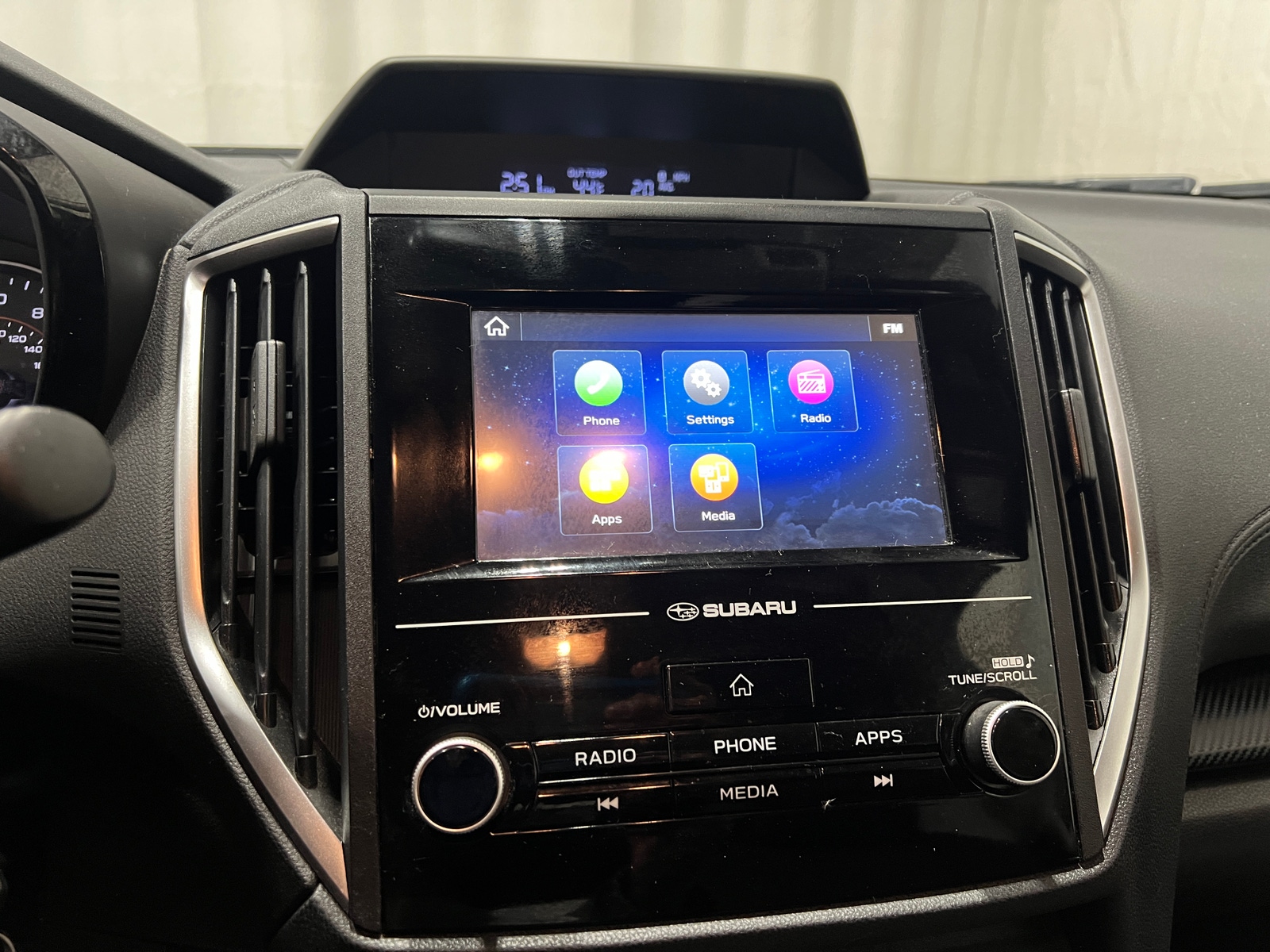 Thumbnail: 2020 Subaru Crosstrek - 4