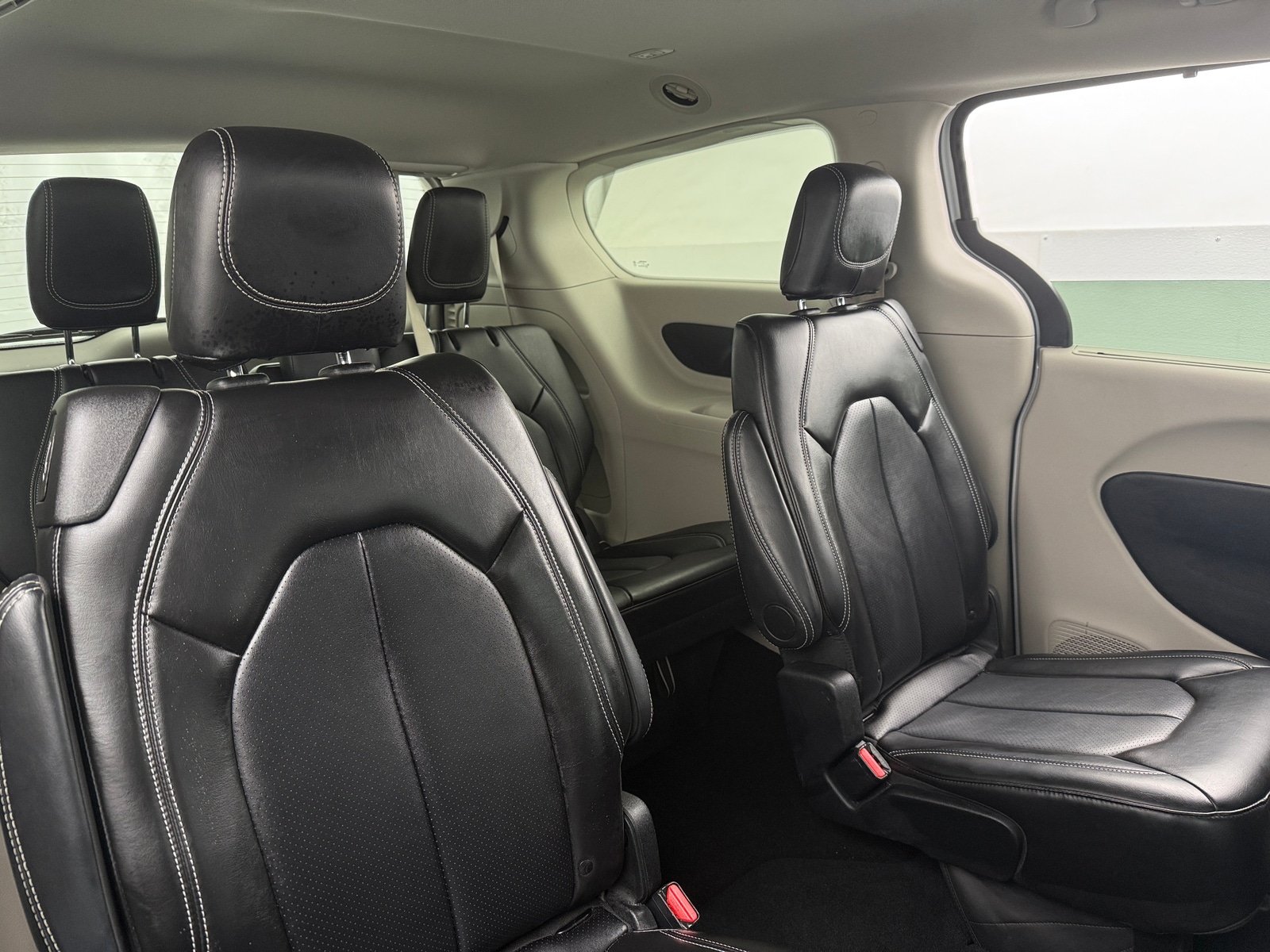 Thumbnail: 2024 Chrysler Pacifica - 5