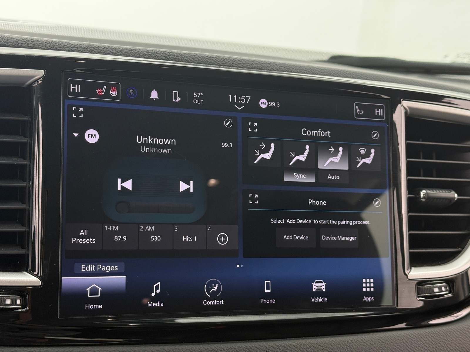 Thumbnail: 2024 Chrysler Pacifica - 3