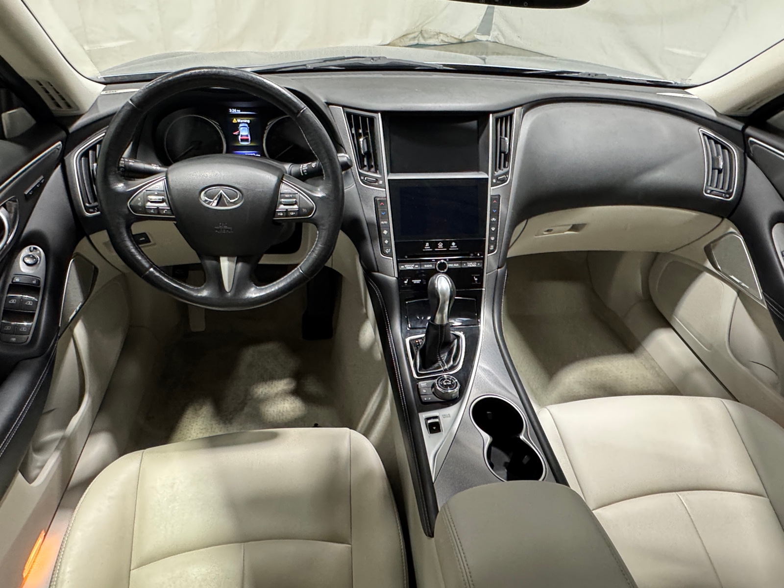 Thumbnail: 2017 INFINITI Q50 - 2