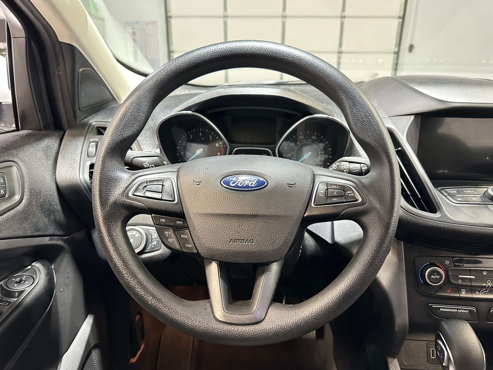Thumbnail: 2019 Ford Escape - 5