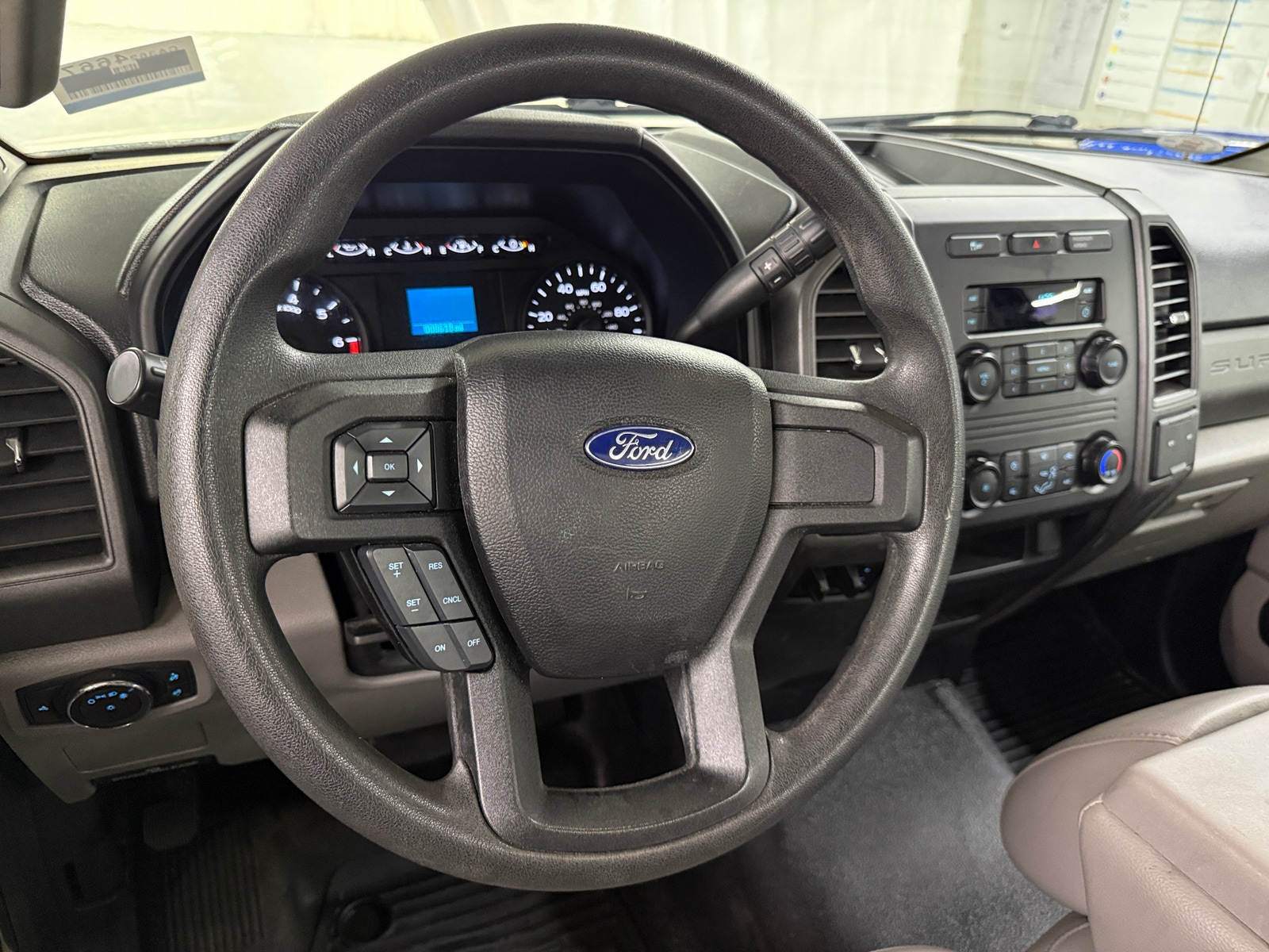 Thumbnail: 2017 Ford Econoline - 5