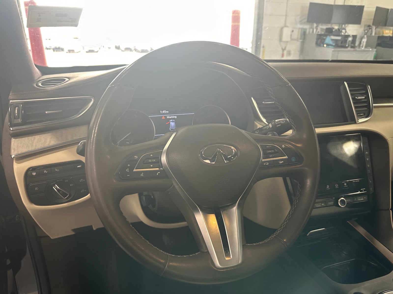 Thumbnail: 2019 INFINITI QX50 - 4