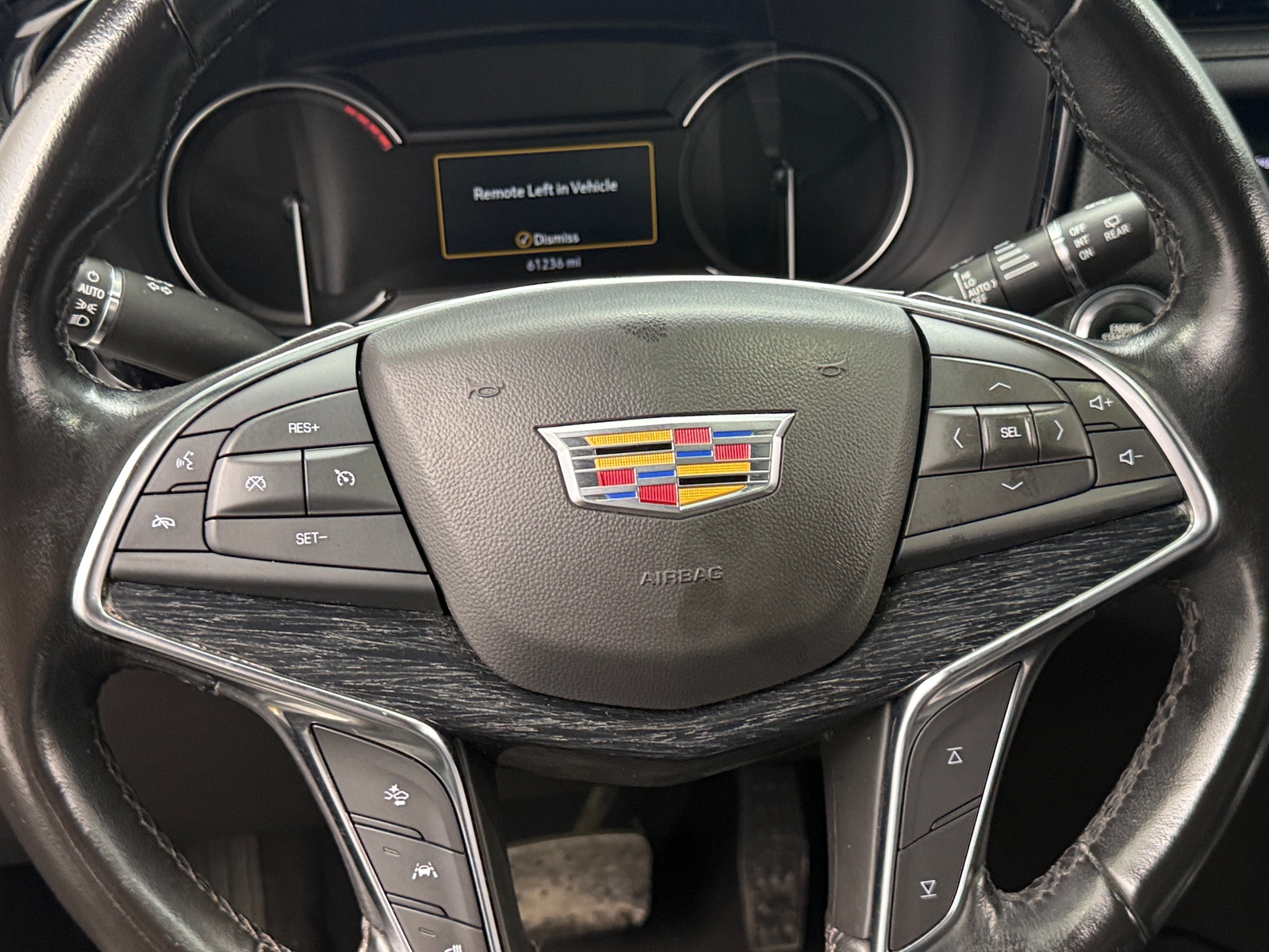 Thumbnail: 2023 Cadillac XT5 - 4