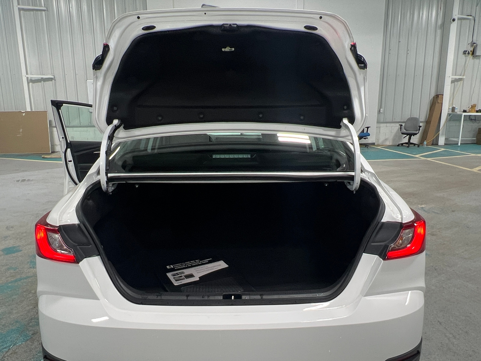 Thumbnail: 2025 Toyota Camry - 7