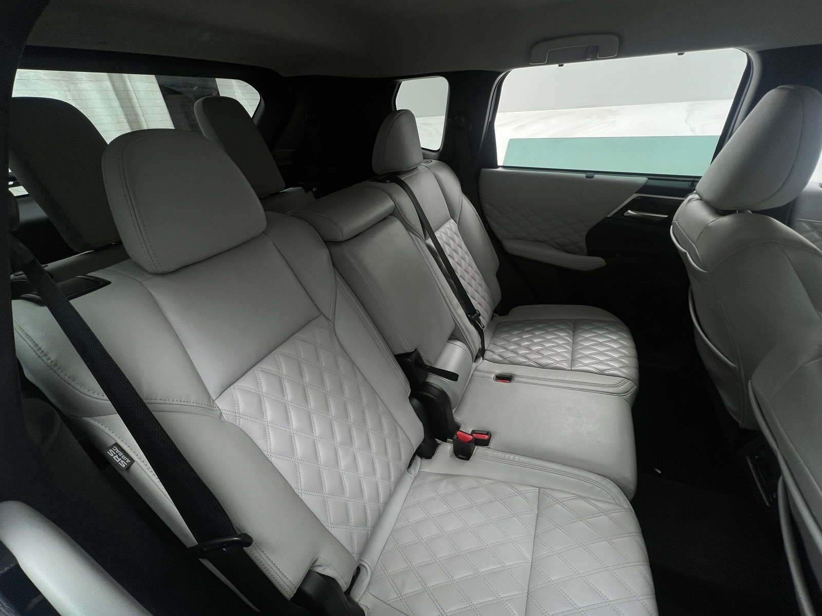 Thumbnail: 2023 Mitsubishi Outlander - 5