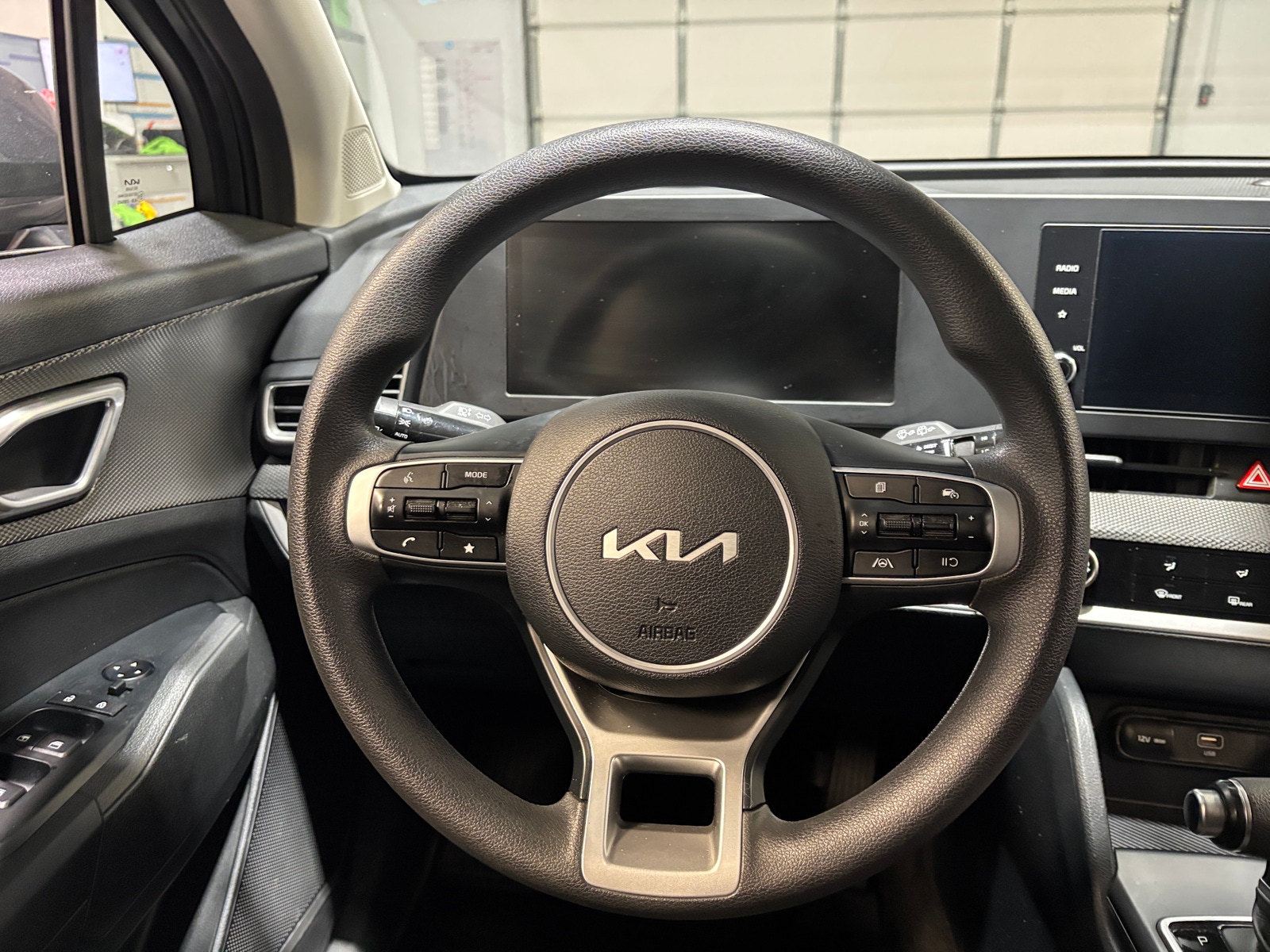 Thumbnail: 2024 Kia Sportage - 5