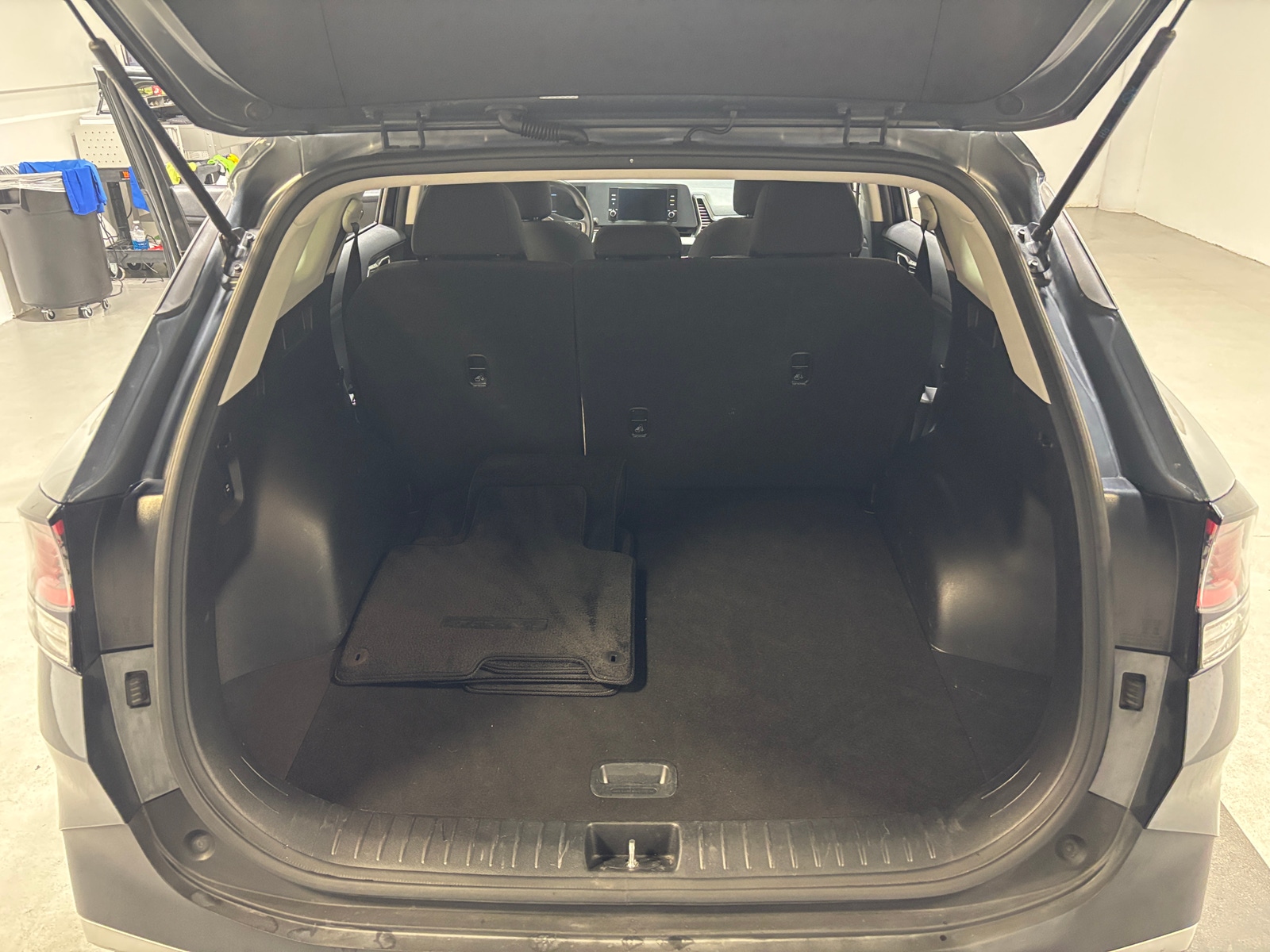 Thumbnail: 2024 Kia Sportage - 7