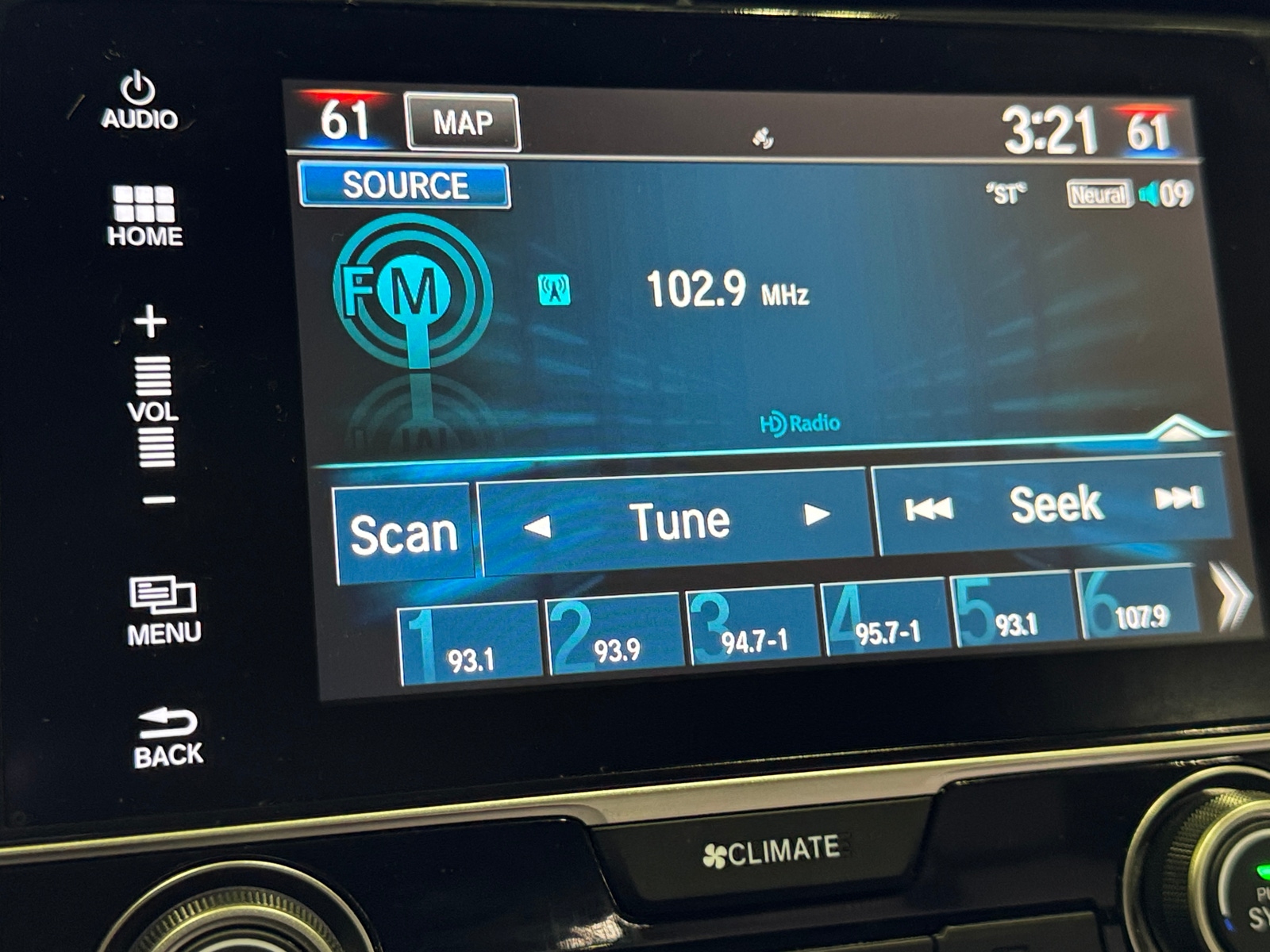 Thumbnail: 2017 Honda Civic - 3