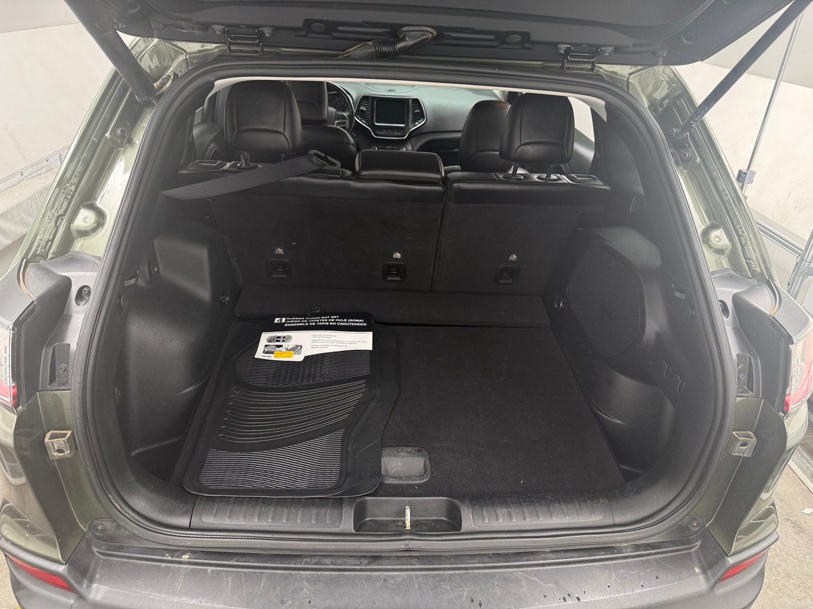 Thumbnail: 2021 Jeep Cherokee - 6