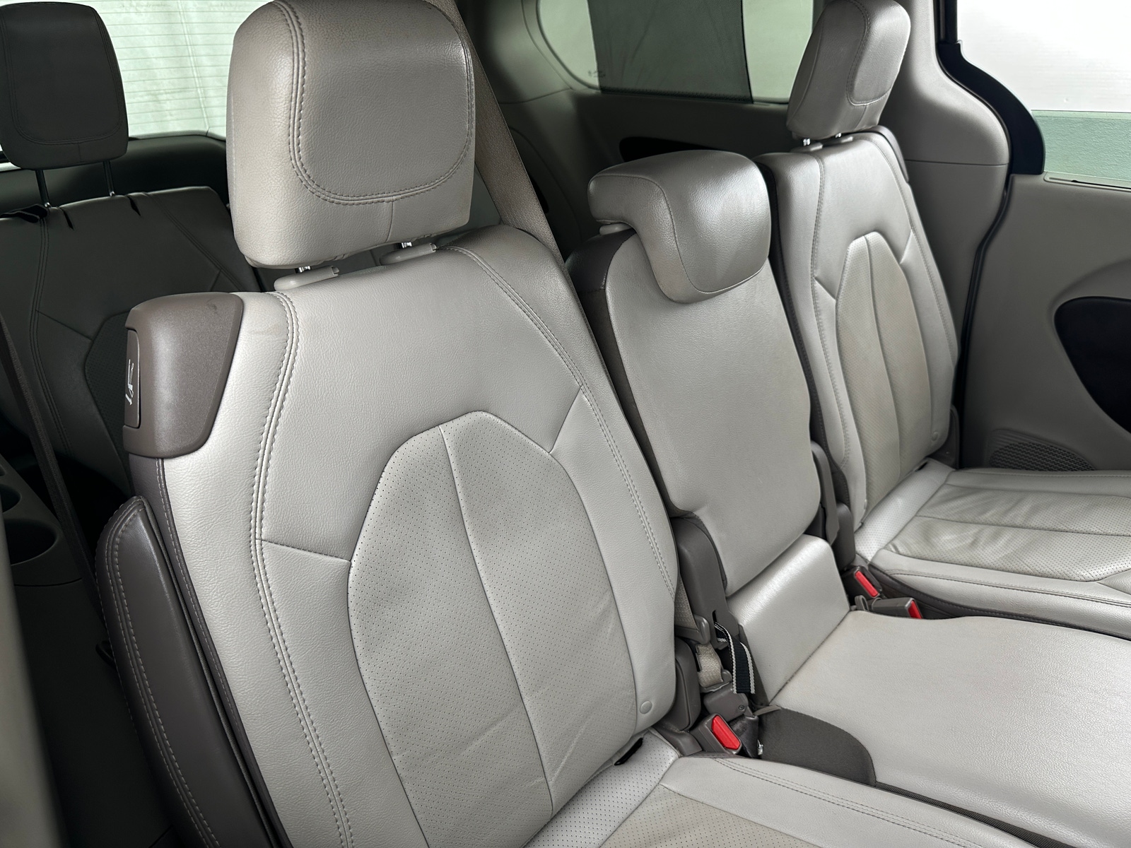 Thumbnail: 2017 Chrysler Pacifica - 5