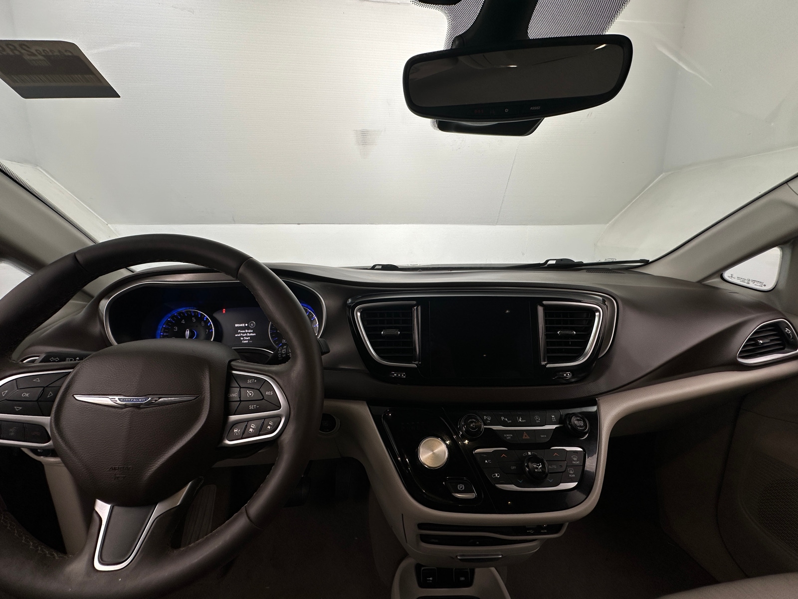 Thumbnail: 2017 Chrysler Pacifica - 2