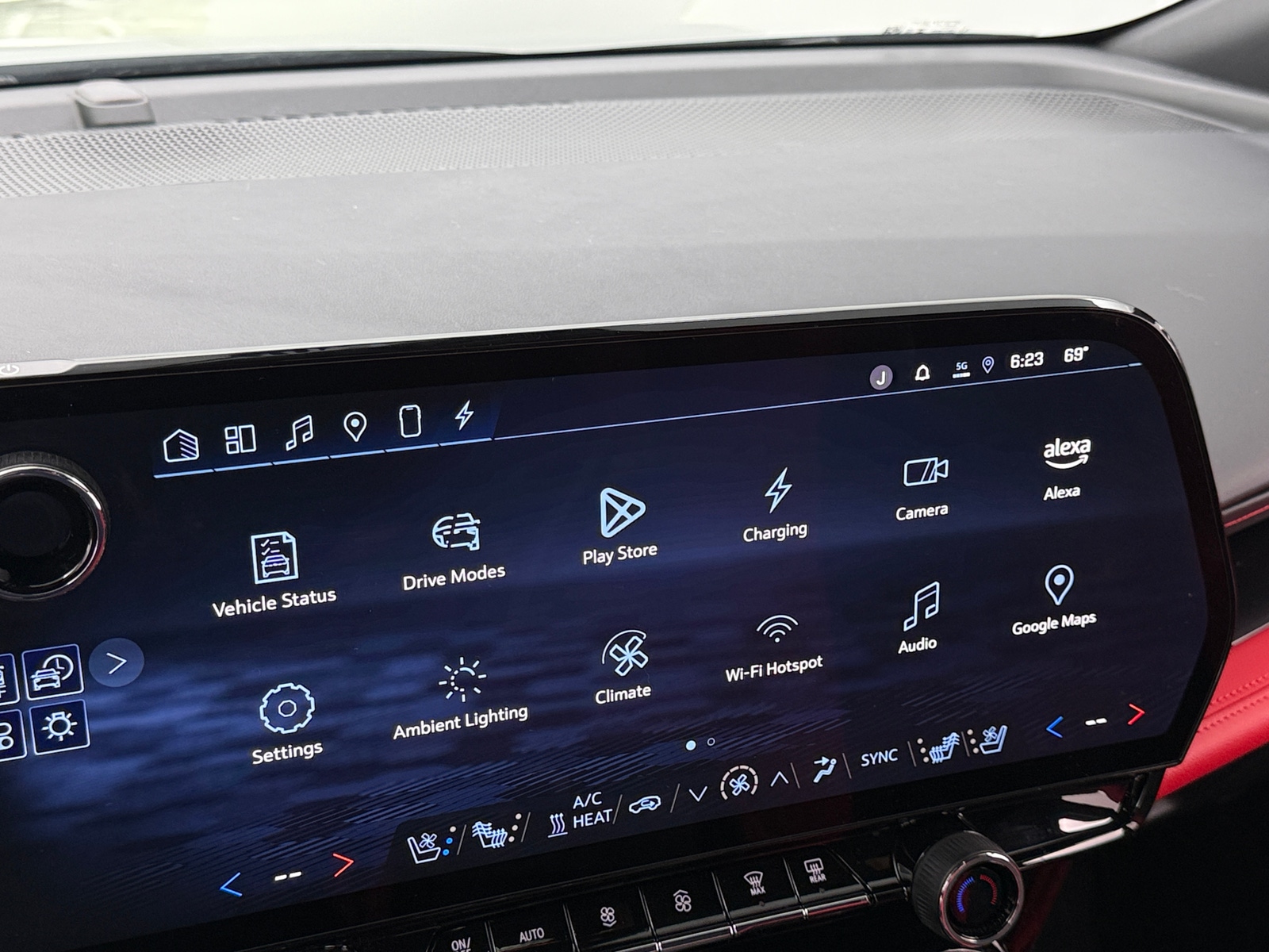 Thumbnail: 2024 Chevrolet Blazer EV - 3