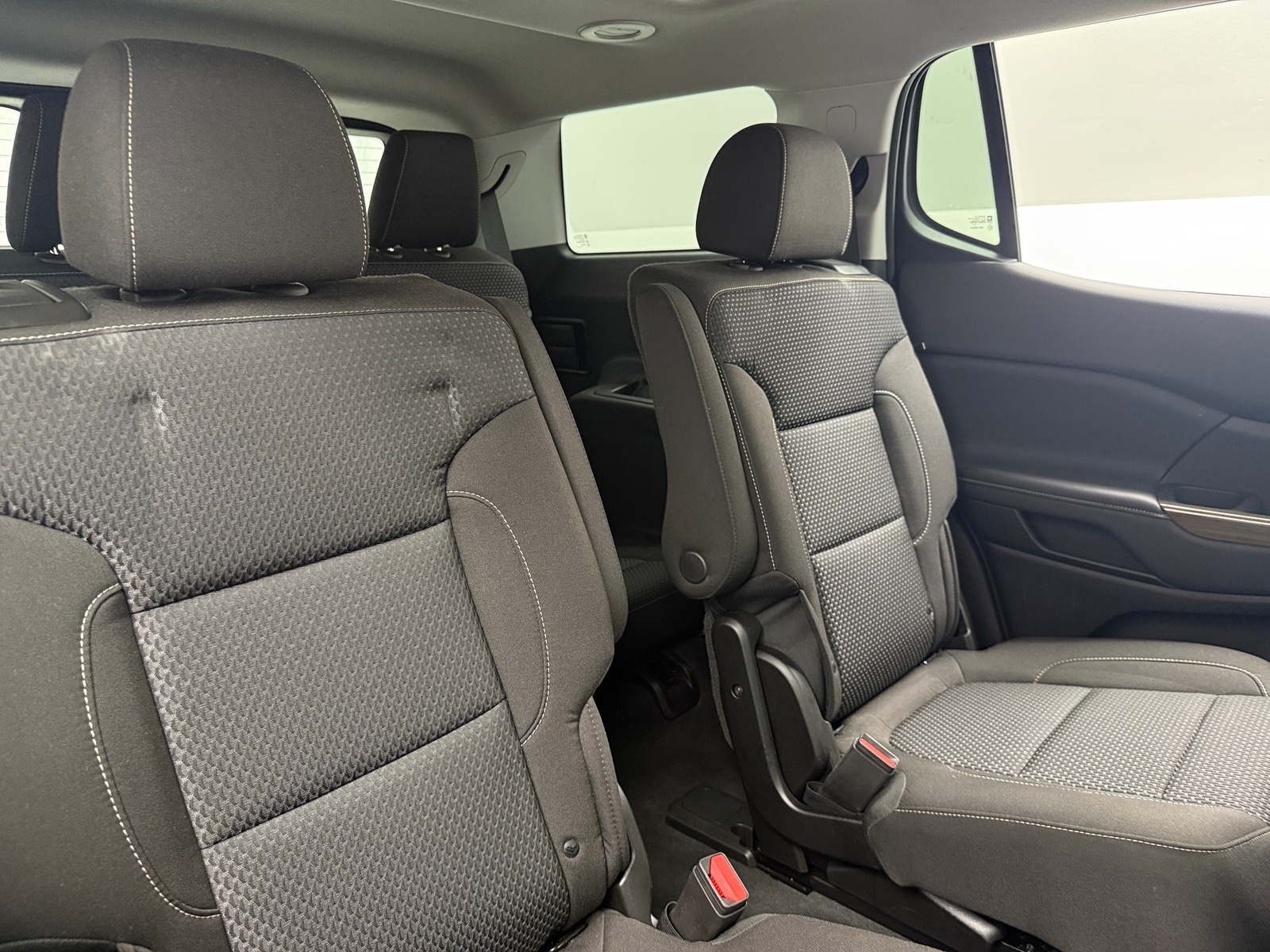 Thumbnail: 2023 GMC Acadia - 6