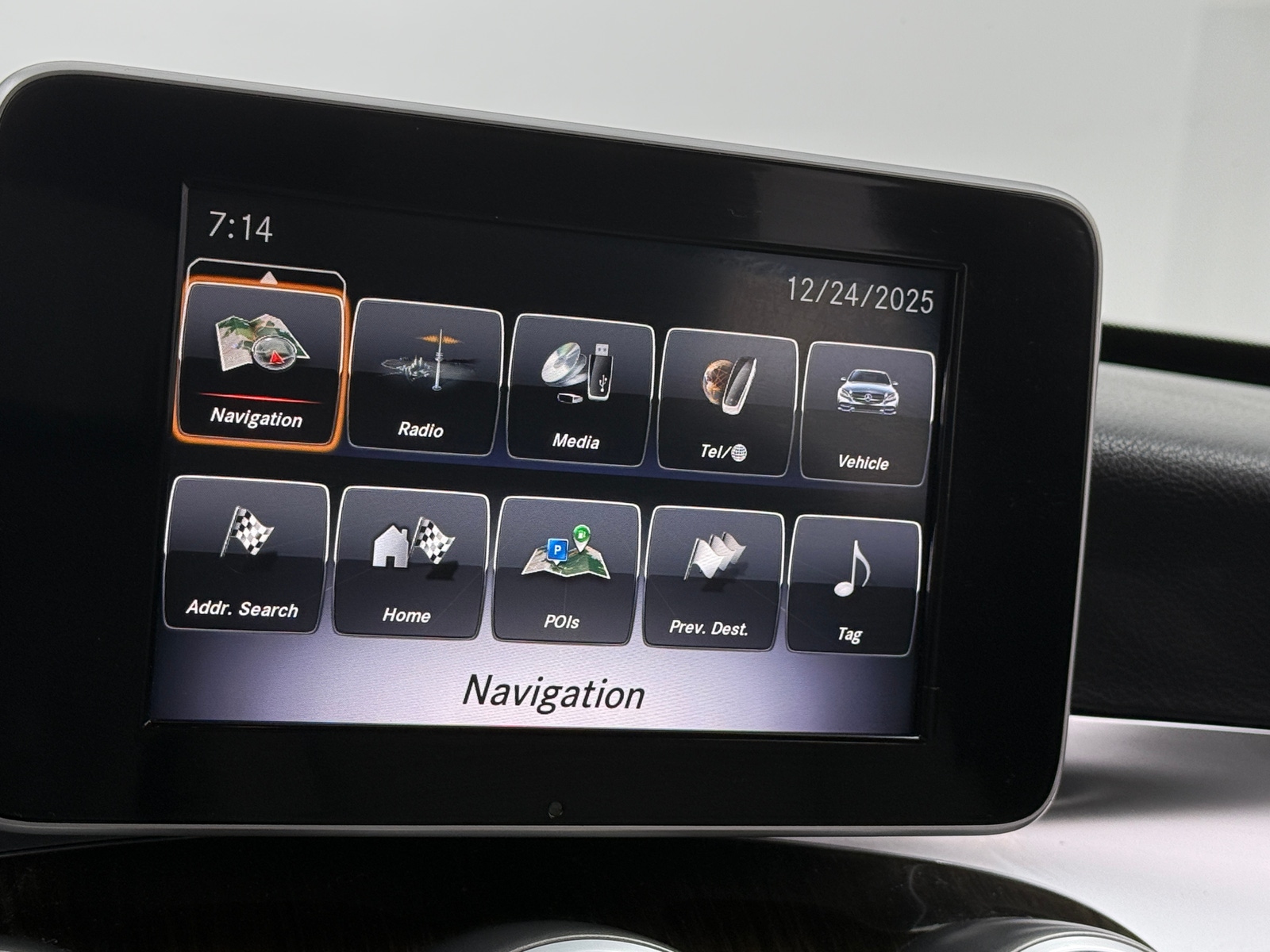 Thumbnail: 2018 Mercedes-Benz C-Class - 3