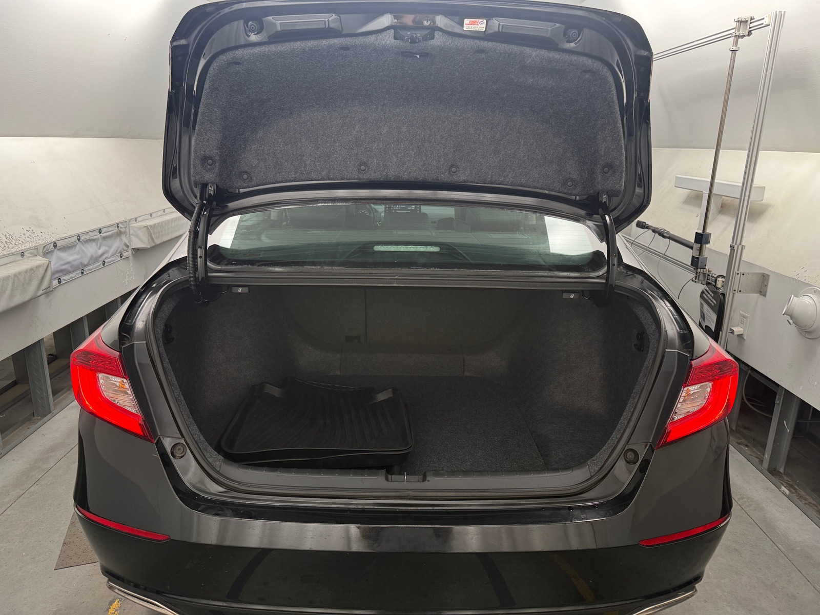 Thumbnail: 2020 Honda Accord - 6