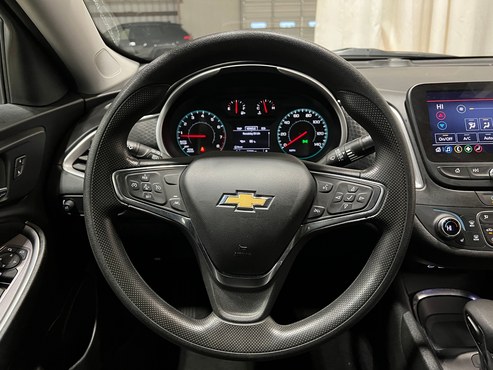 Thumbnail: 2024 Chevrolet Malibu - 5