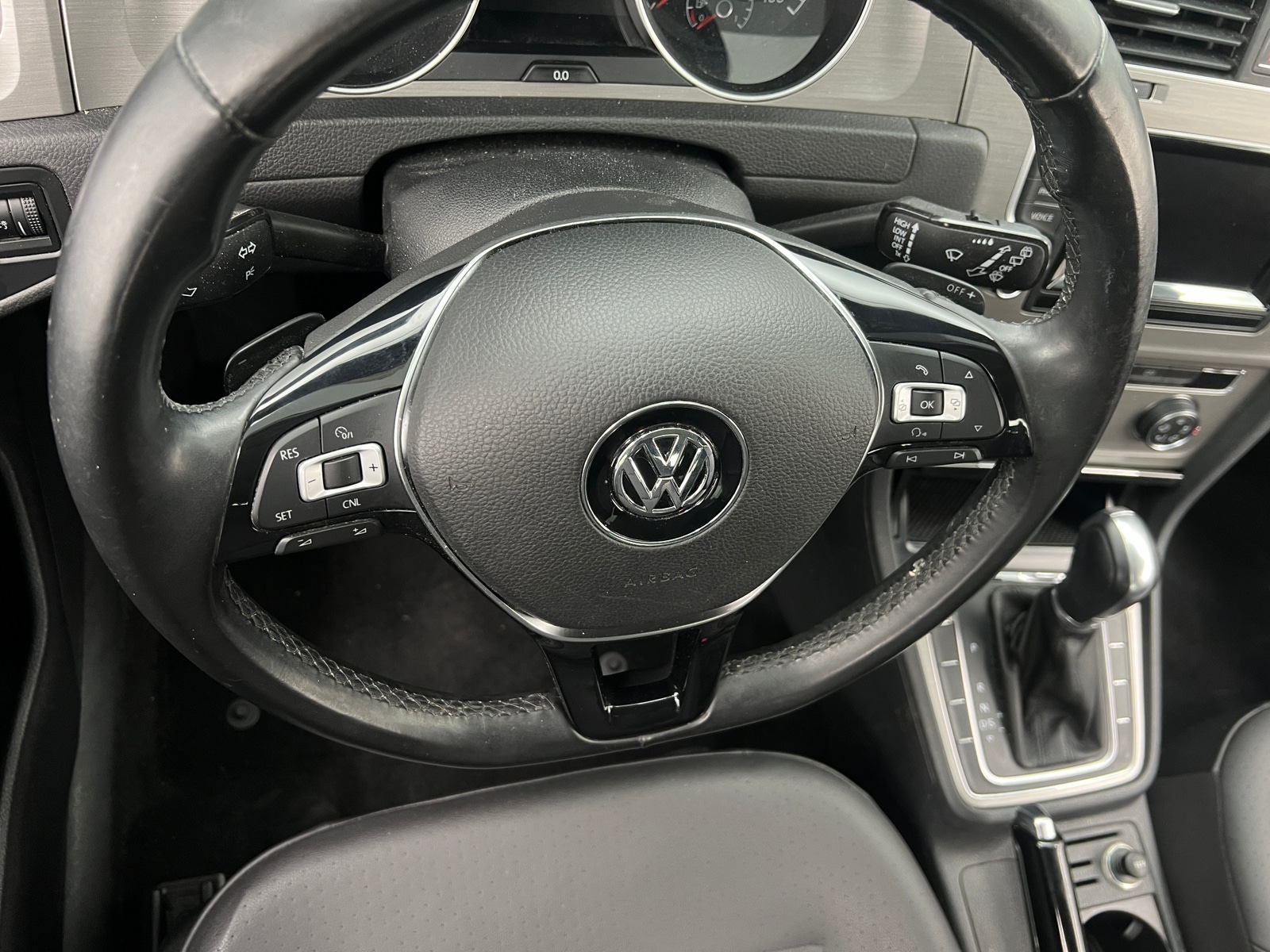 Thumbnail: 2015 Volkswagen Golf - 4