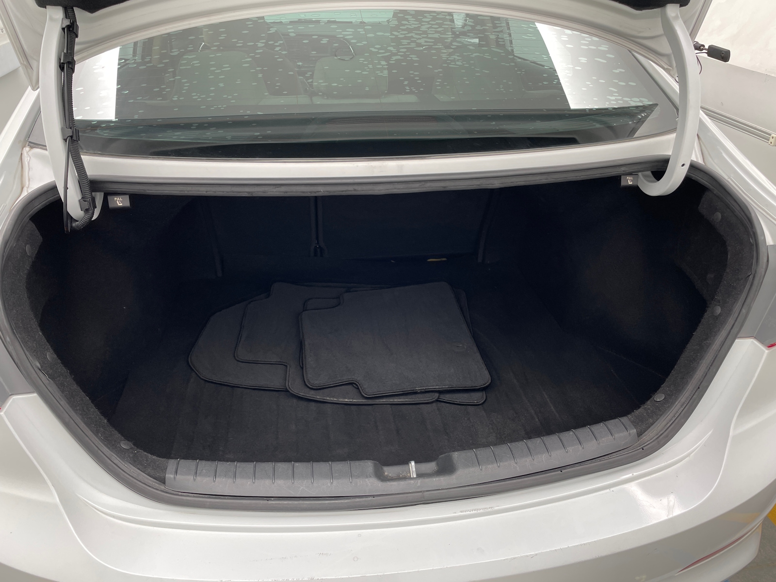 Thumbnail: 2017 Hyundai Elantra - 7