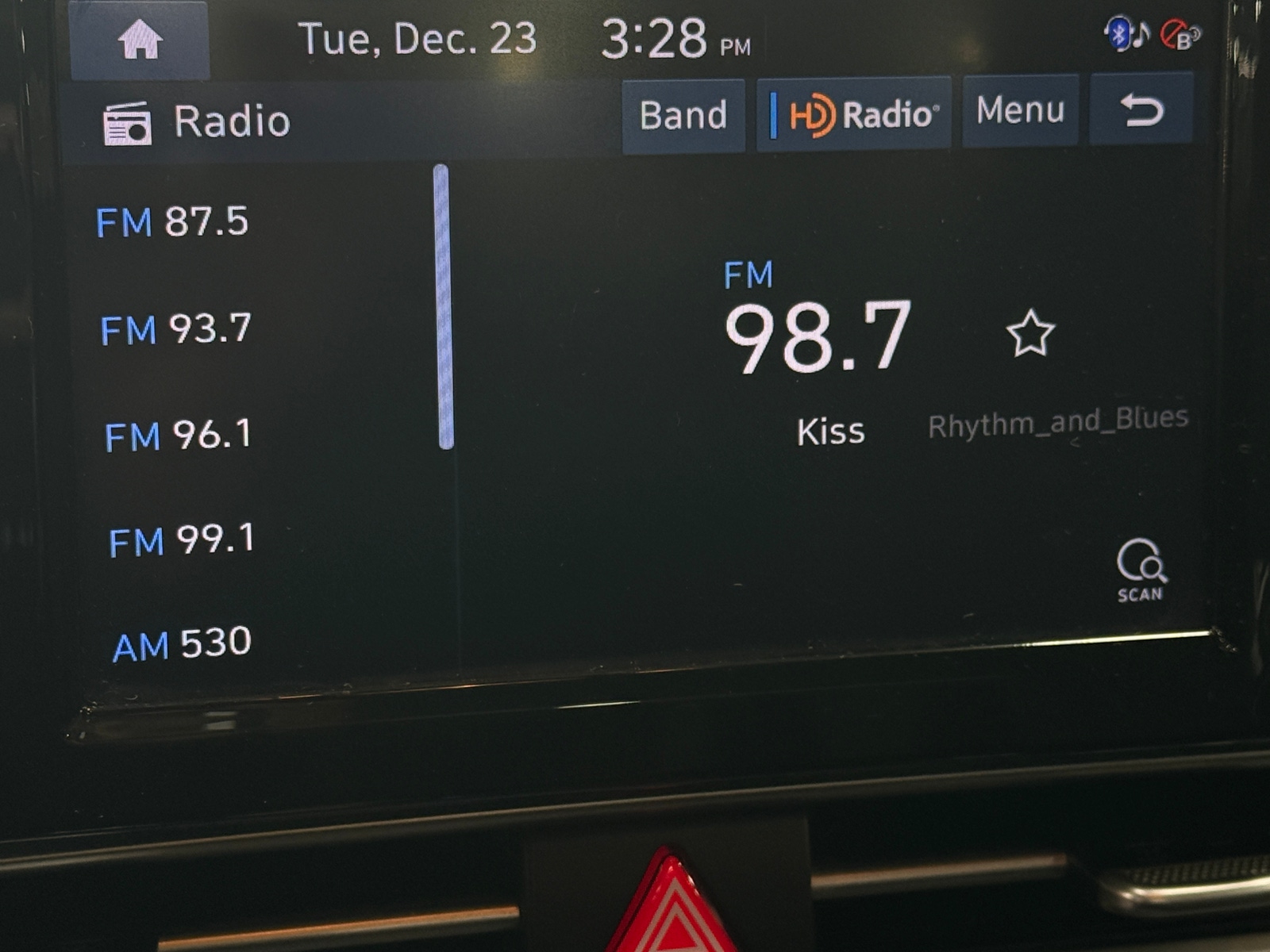 Thumbnail: 2022 Hyundai Elantra - 4