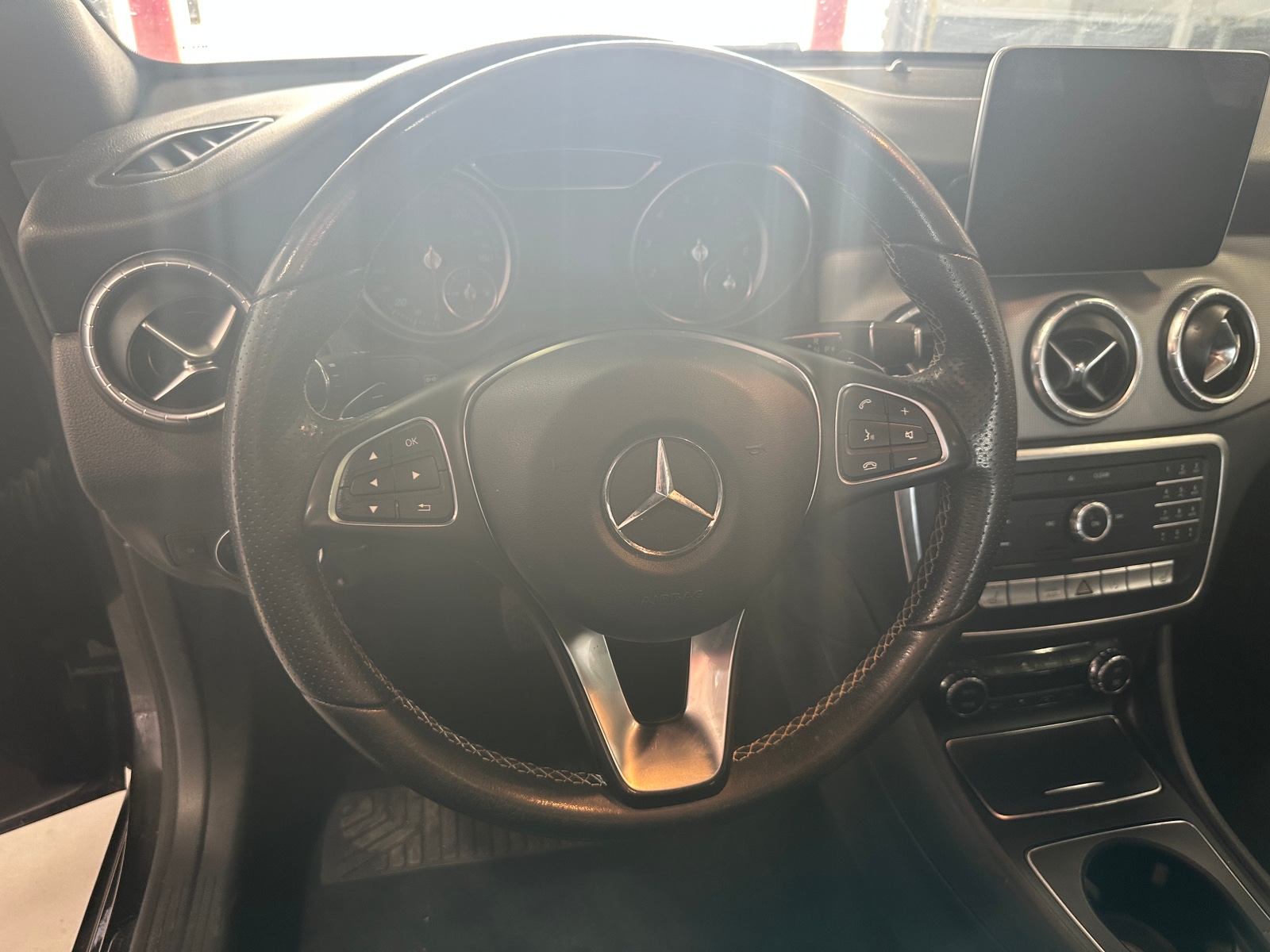 Thumbnail: 2018 Mercedes-Benz CLA - 3