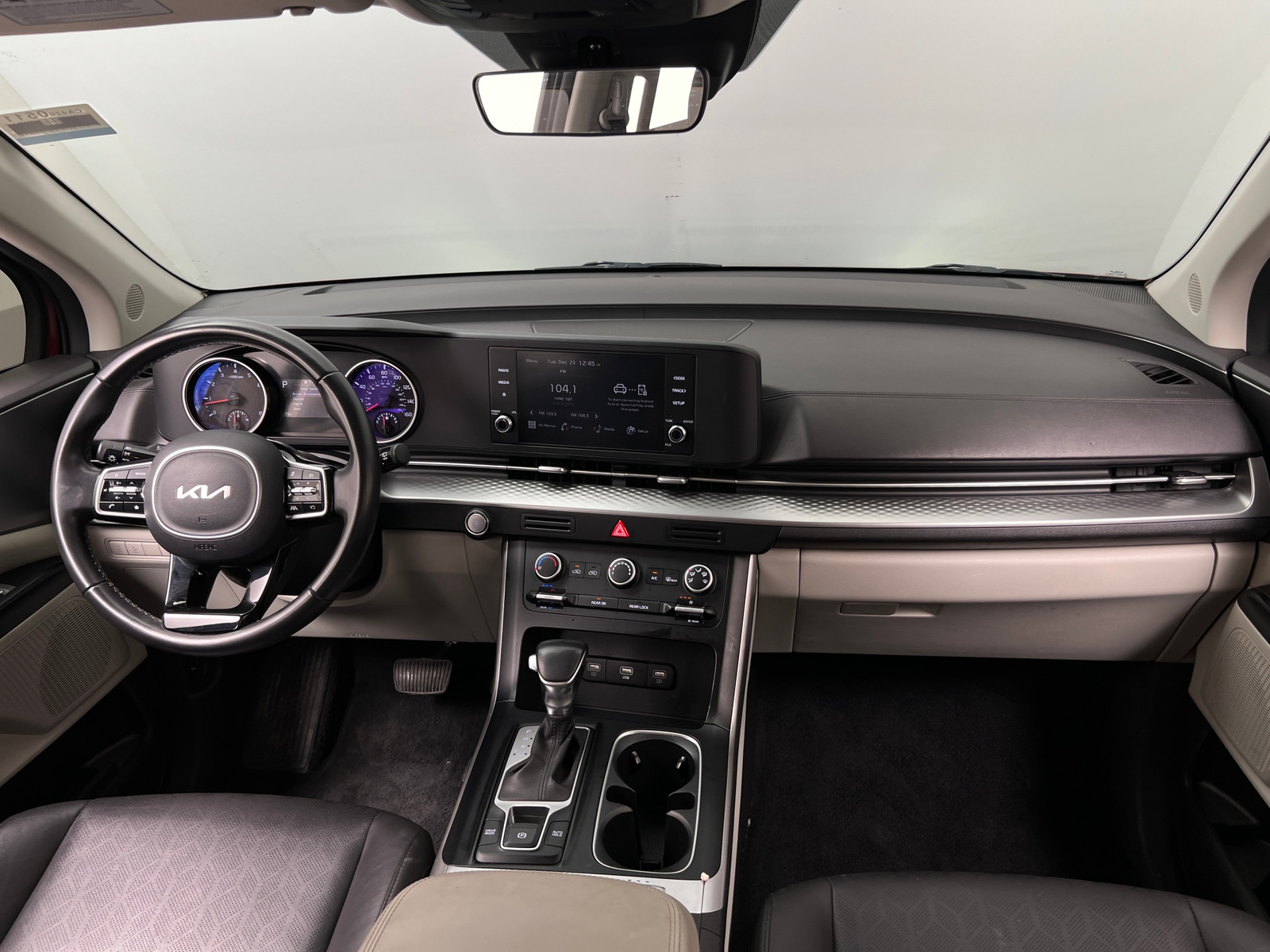 Thumbnail: 2023 Kia Carnival - 2