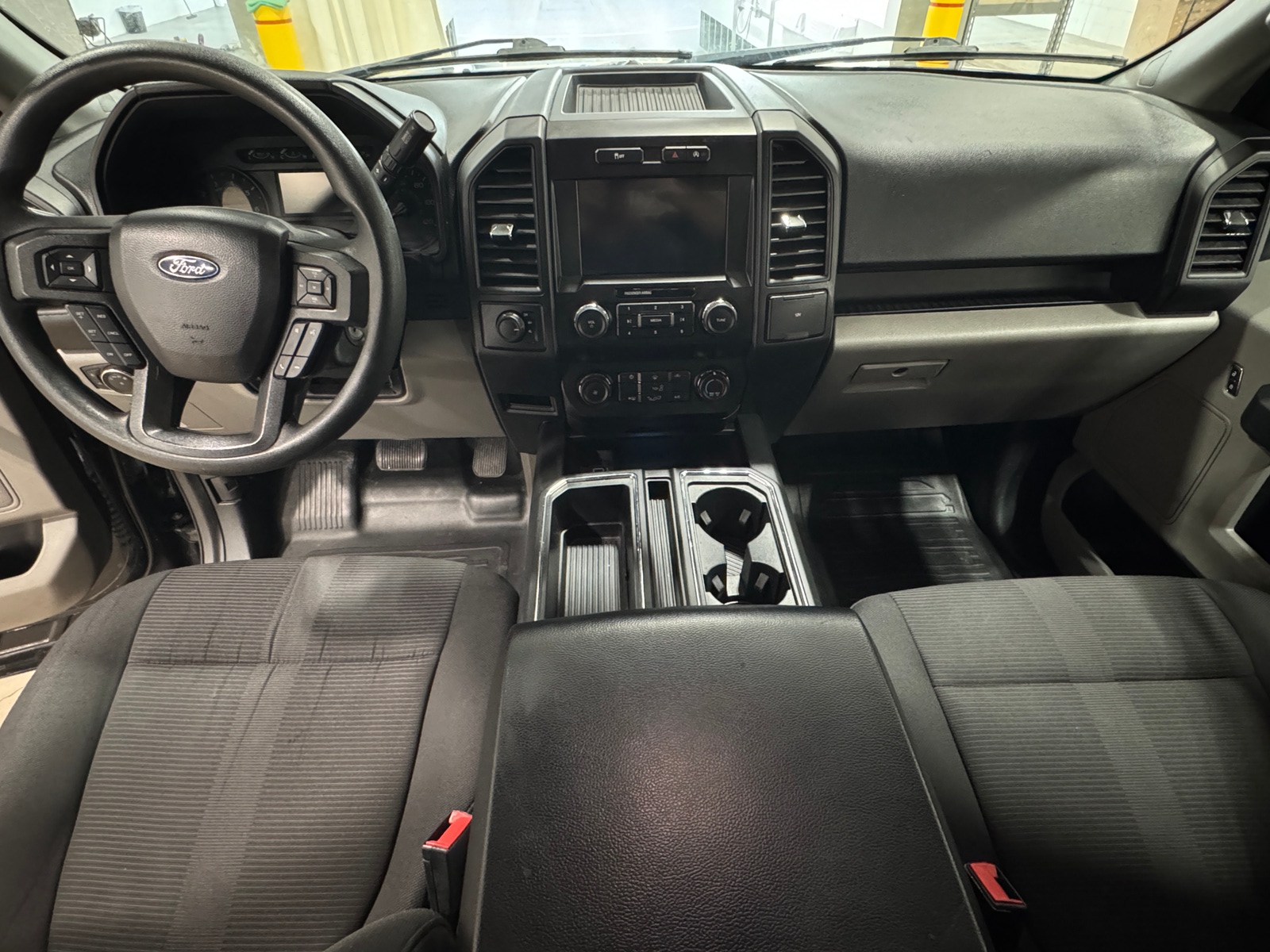 Thumbnail: 2020 Ford Econoline - 3