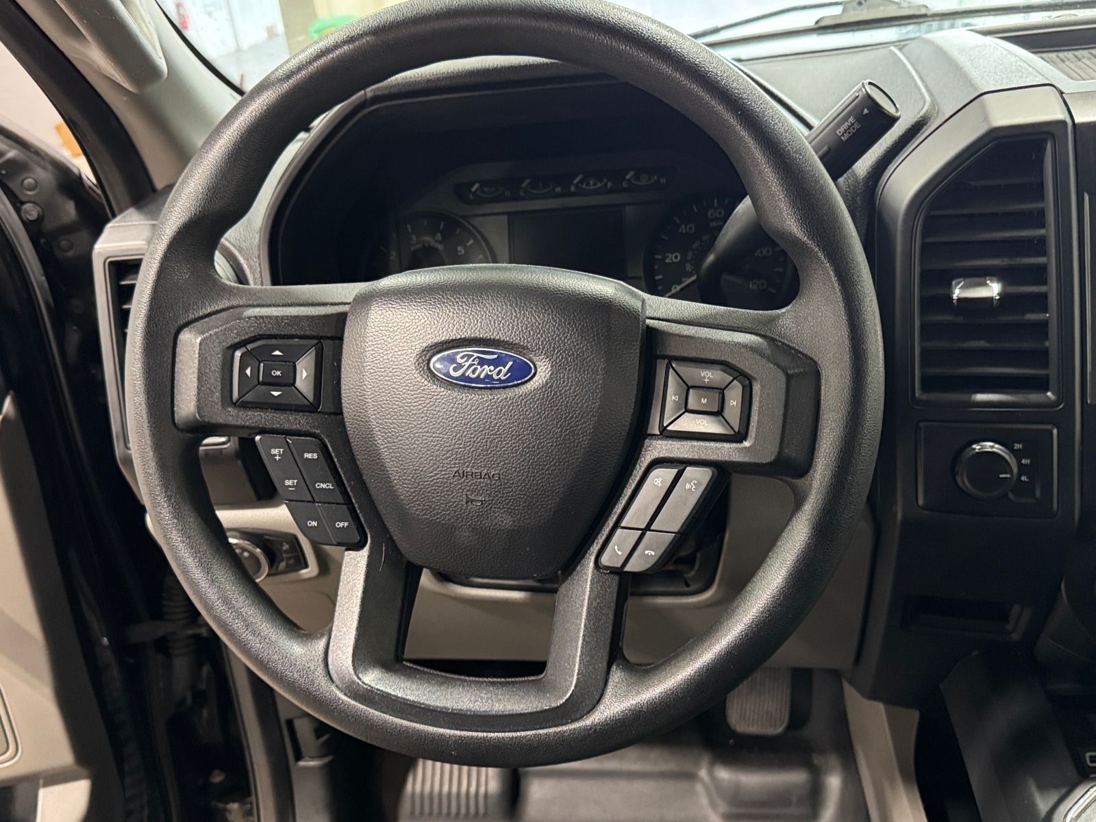 Thumbnail: 2020 Ford Econoline - 5