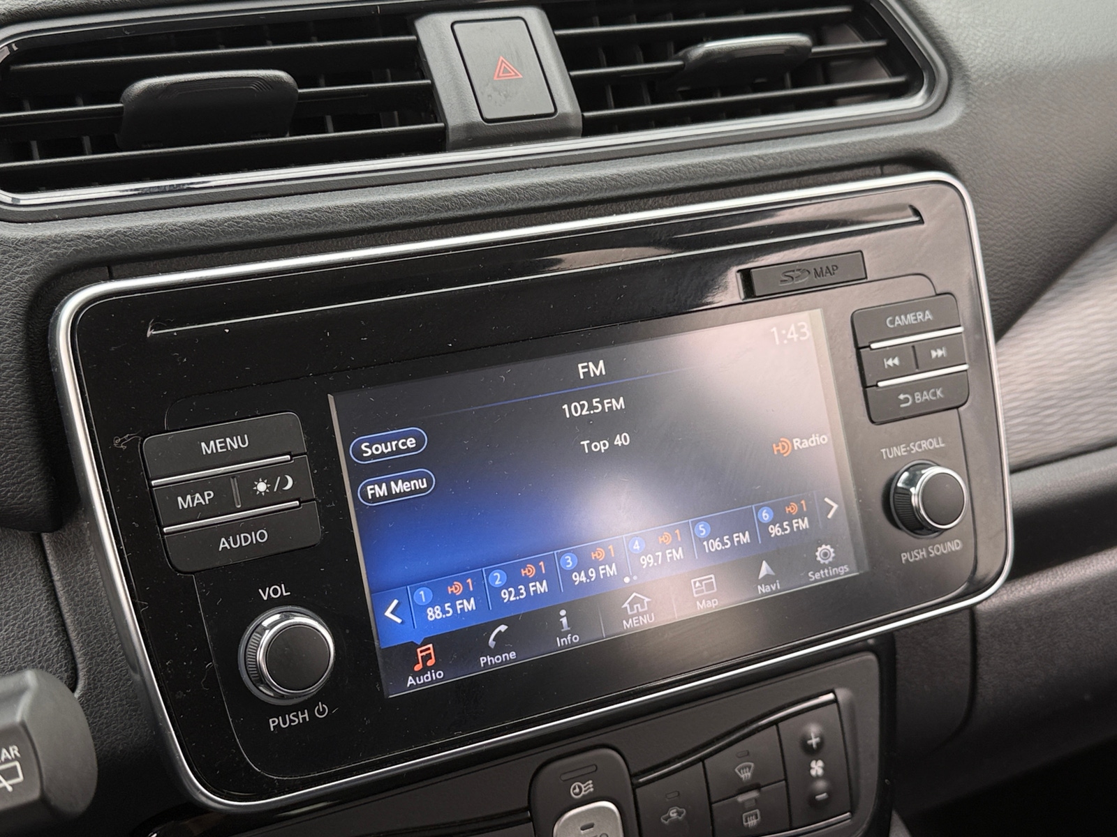 Thumbnail: 2019 Nissan Leaf - 4