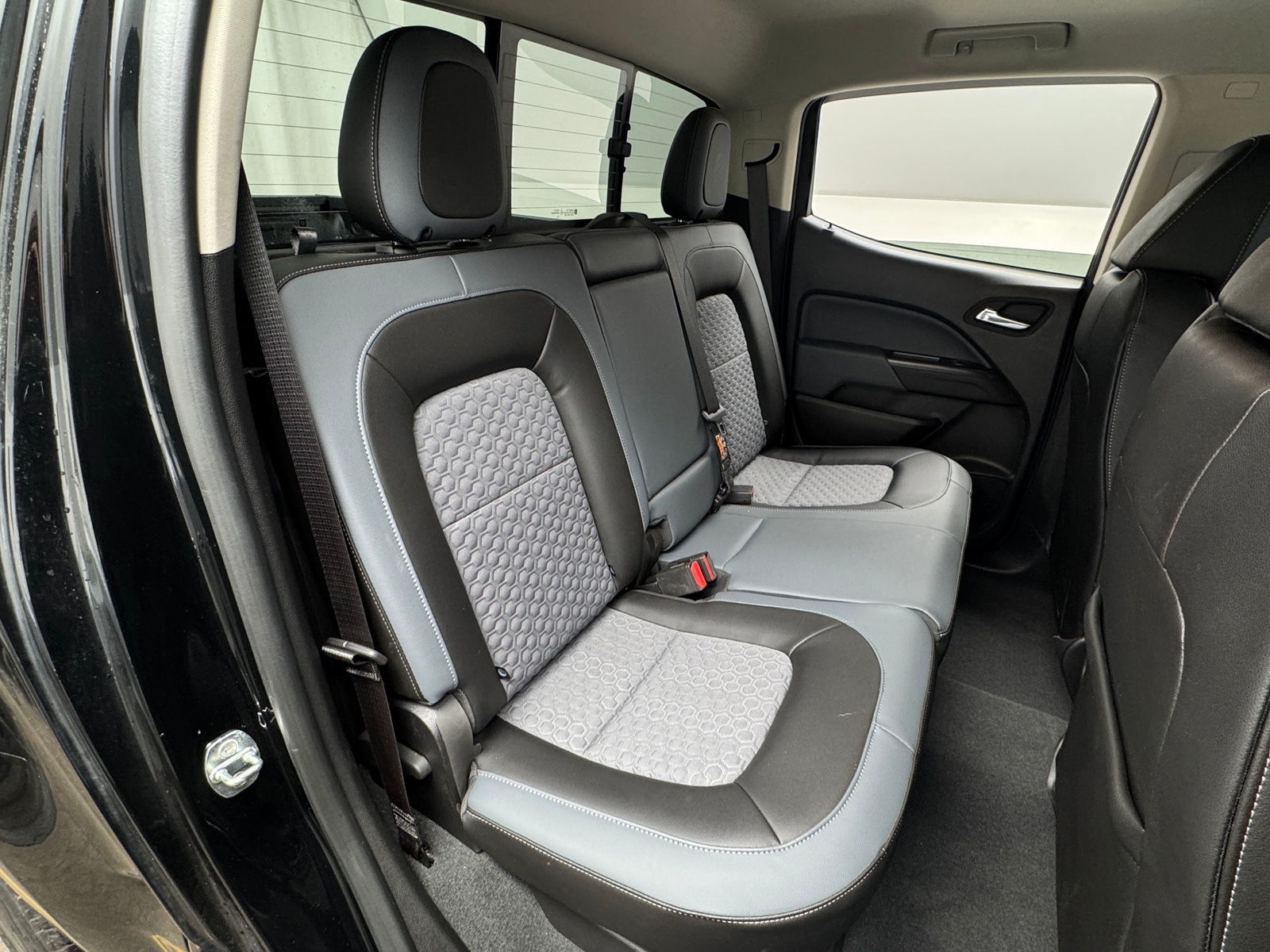 Thumbnail: 2022 Chevrolet Colorado - 6