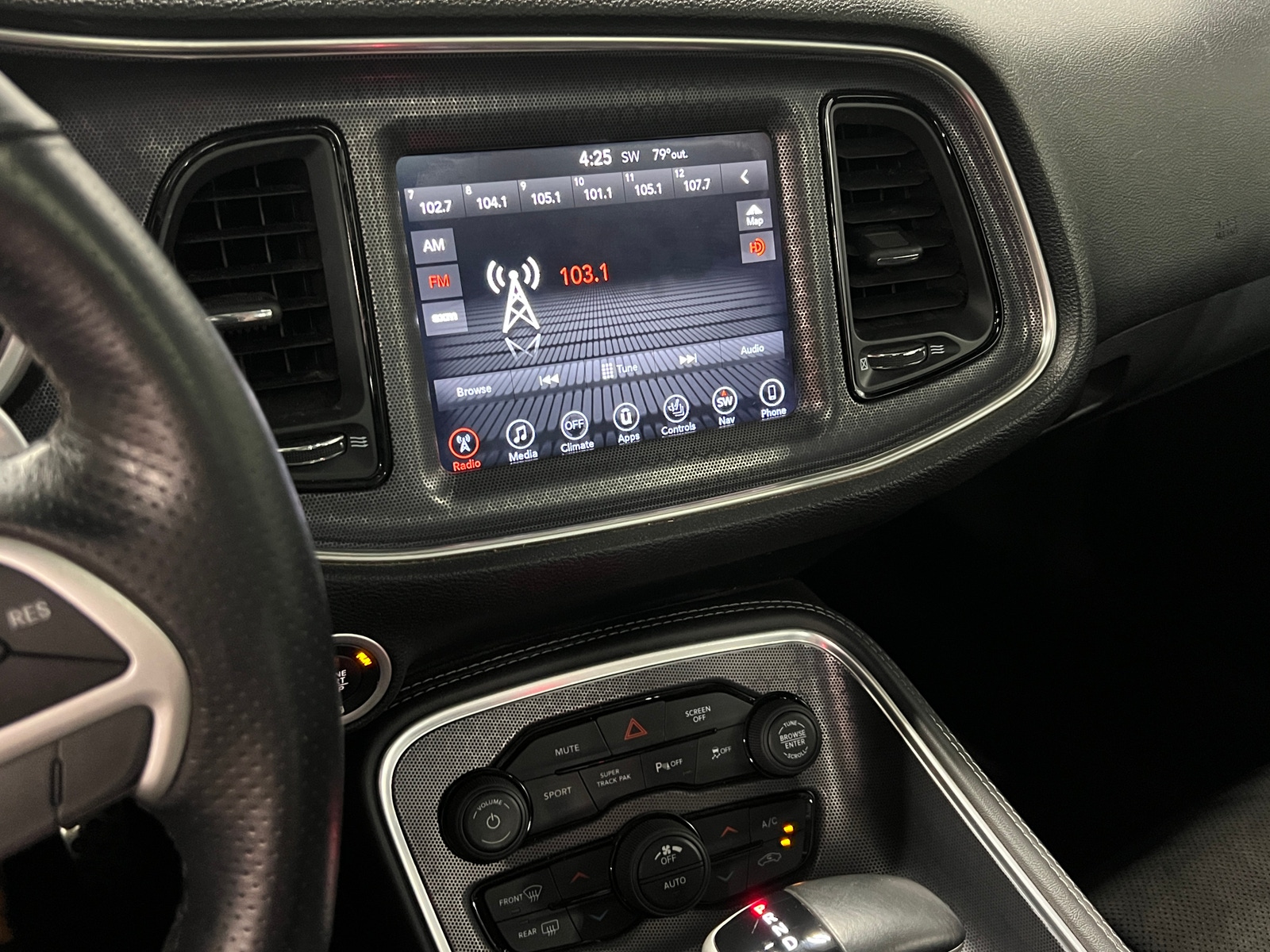 Thumbnail: 2017 Dodge Challenger - 3